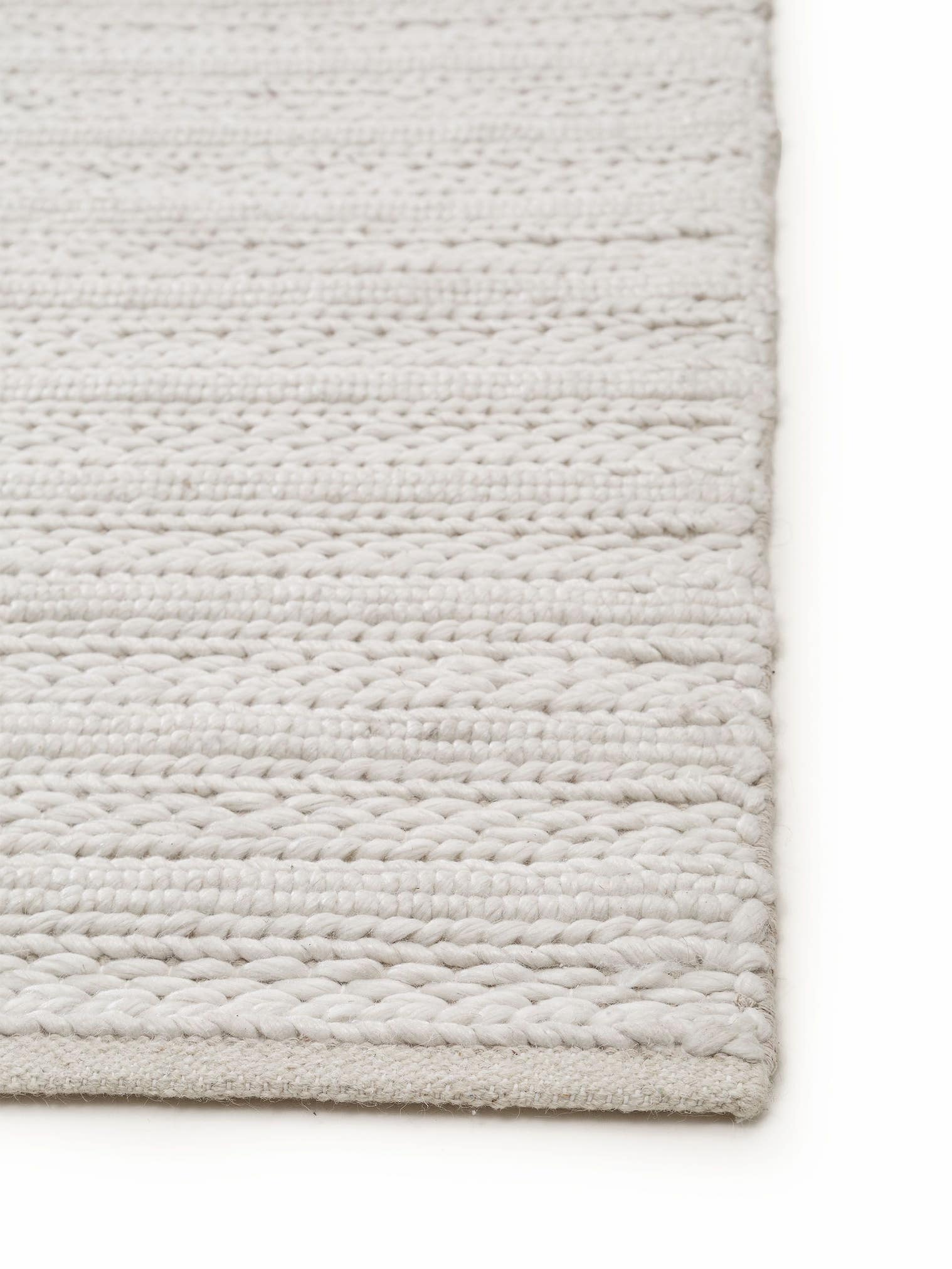 Alfombra de 70% Lana, 30% Poliéster en Beige con un pelo de {{Placeholder_Pile Height}} de altura de benuta Pure