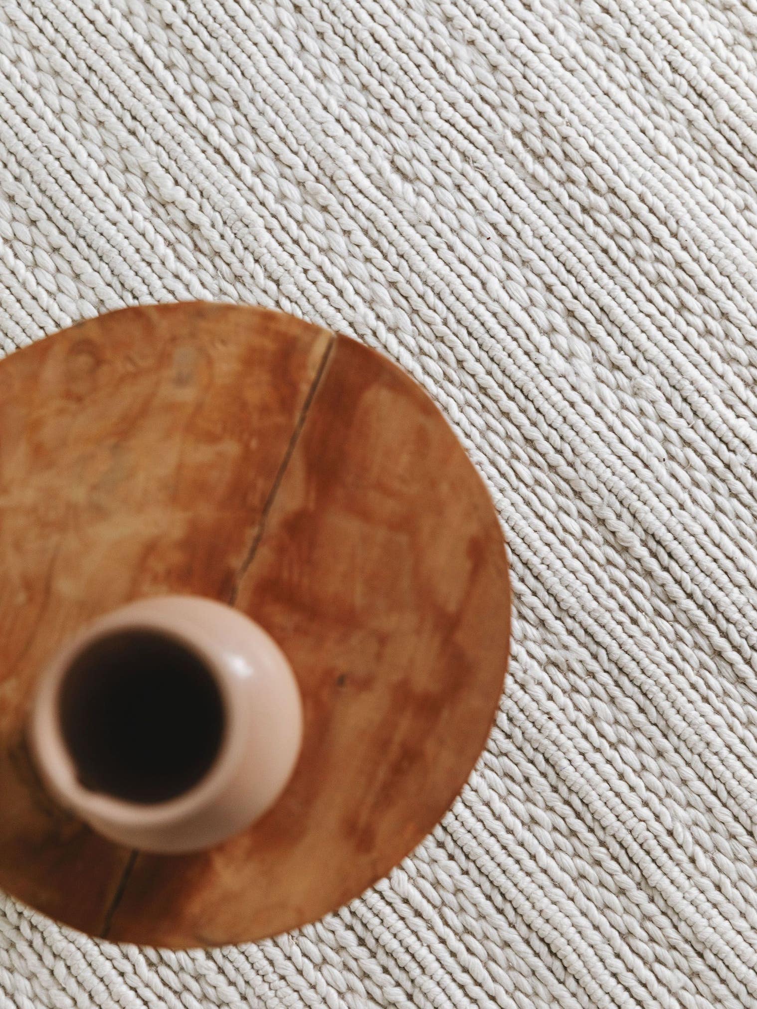 Alfombra de 70% Lana, 30% Poliéster en Beige con un pelo de {{Placeholder_Pile Height}} de altura de benuta Pure