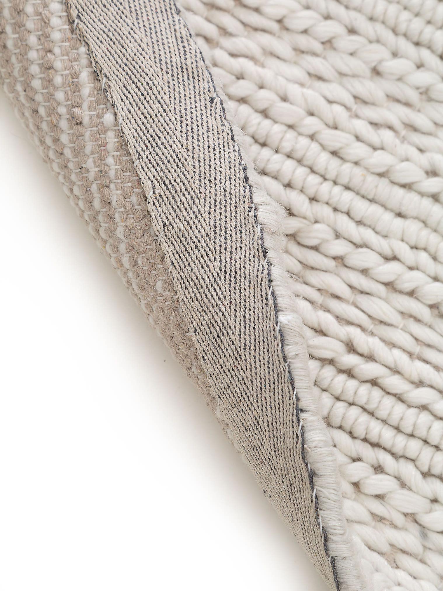 Tæppe af 70% Uld, 30% Polyester i Beige med 1- 5 mm høj luv fra benuta Pure
