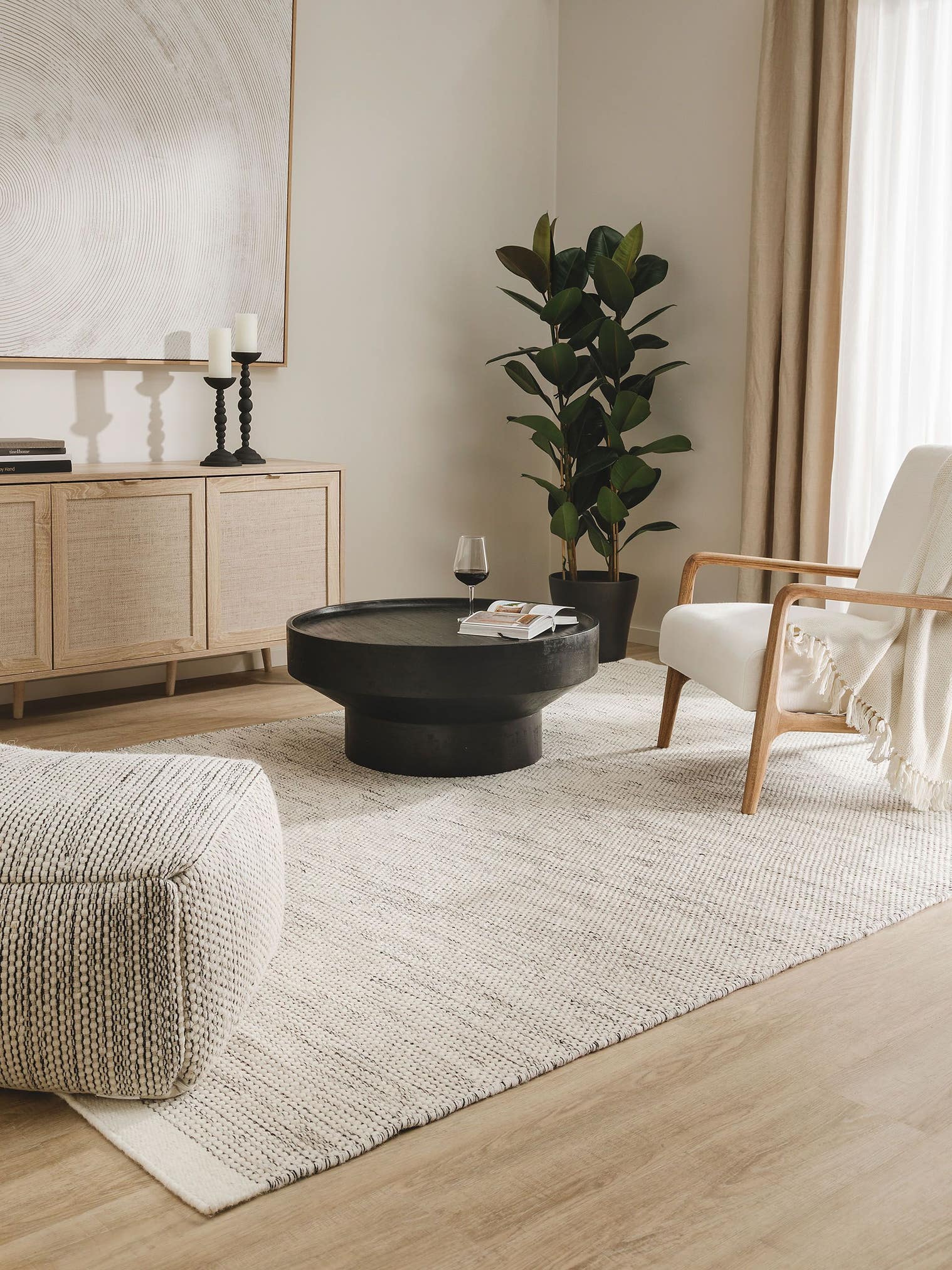 Rug made of 80% wool, 20% cotton in Beige with a 1- 5 mm high pile by benuta Pure