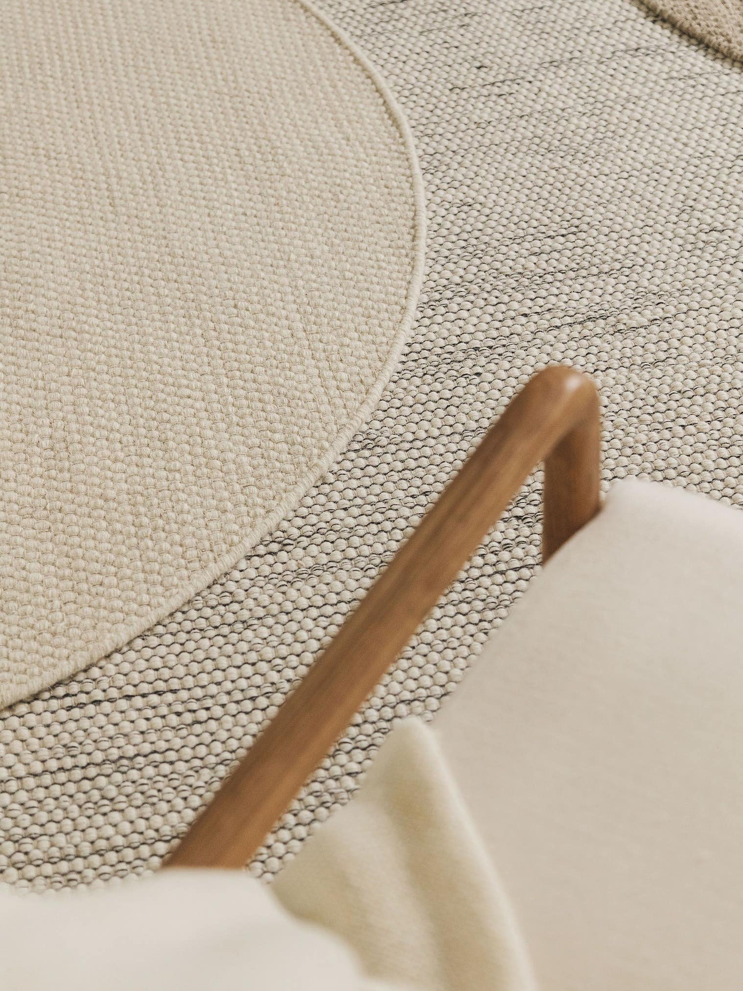 Rug made of 80% wool, 20% cotton in Beige with a 1- 5 mm high pile by benuta Pure