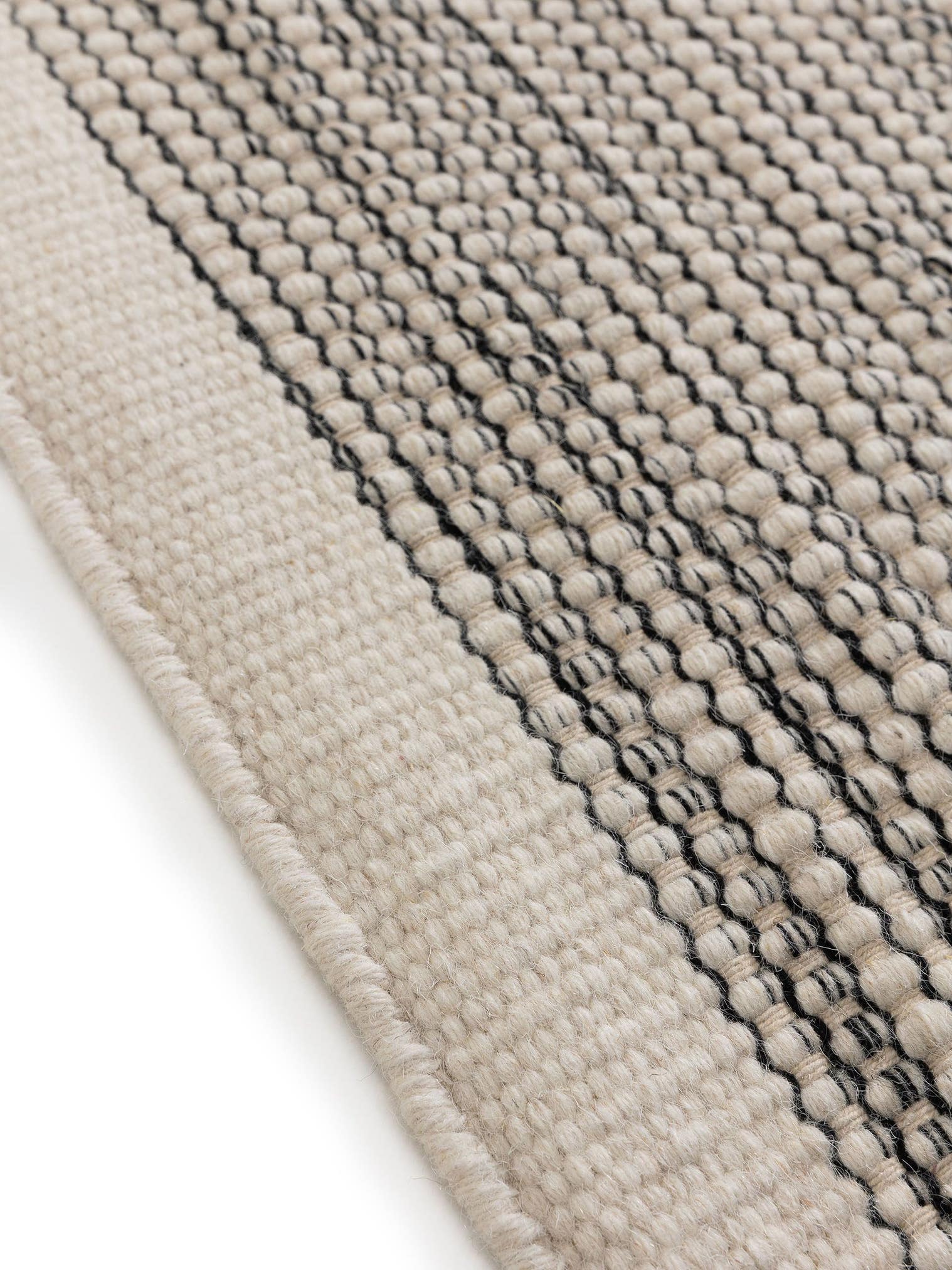 Teppich aus 80% Wolle, 20% Baumwolle in Beige mit bis 5 mm hohem Flor von benuta Pure