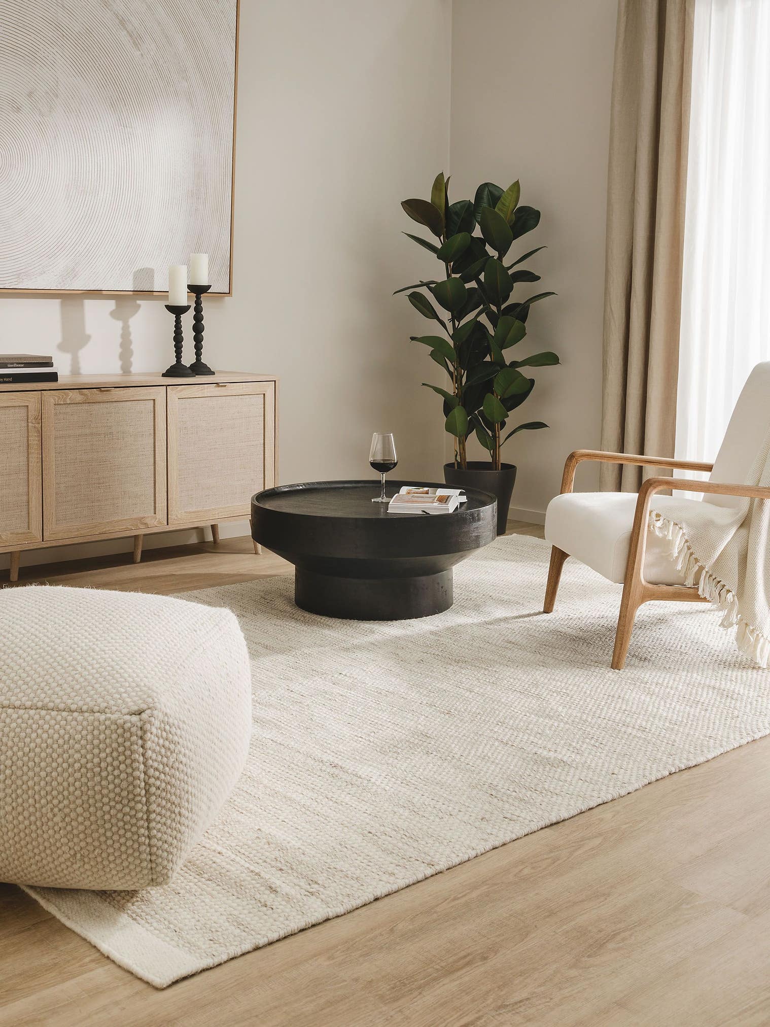 Tapis en 80% laine, 20% coton en Beige avec une pile de 1- 5 mm de hauteur de benuta Pure