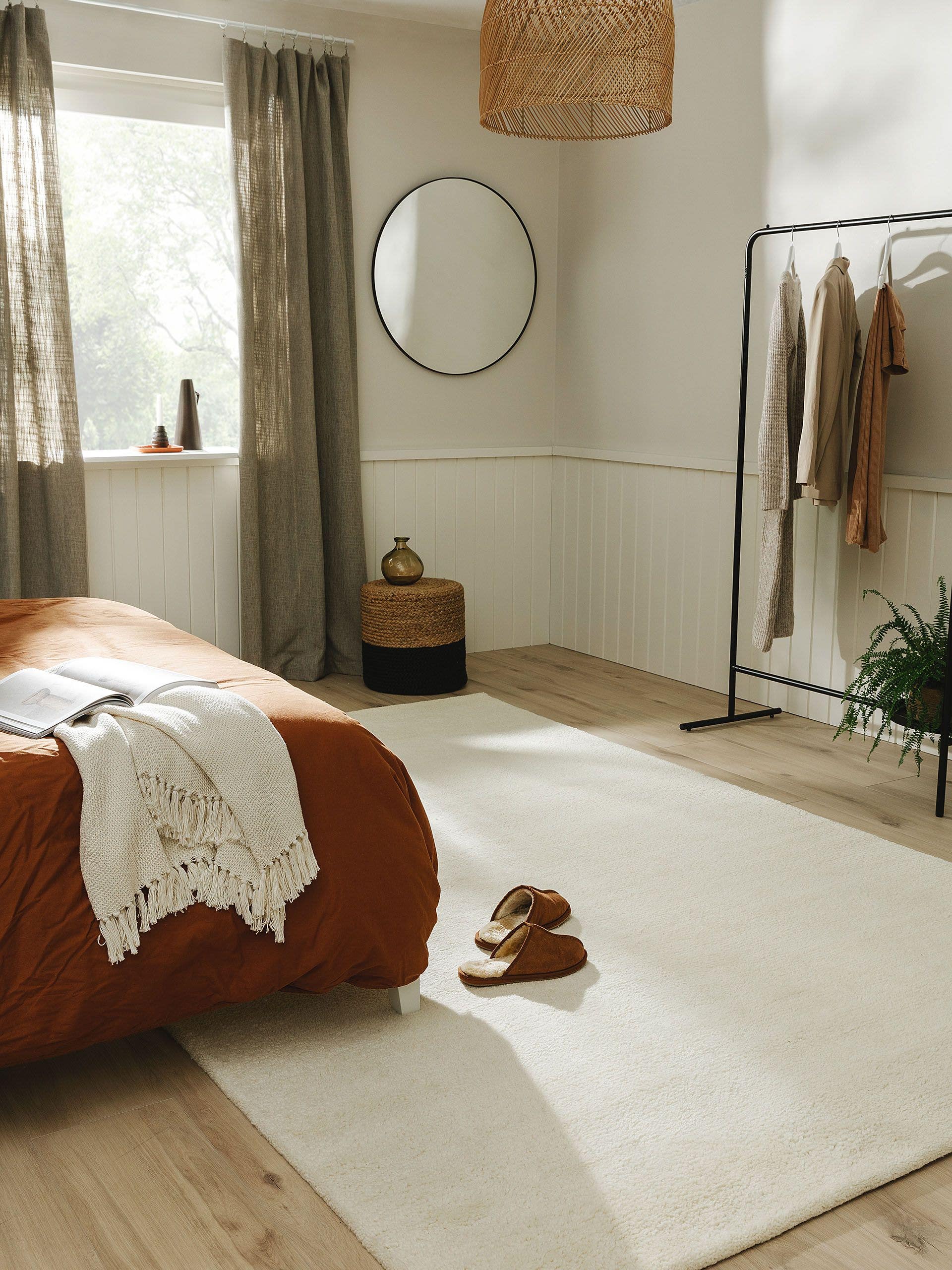 Teppe av 100 % ull i Beige med 31 til 40 mm høy lugg fra benuta Pure