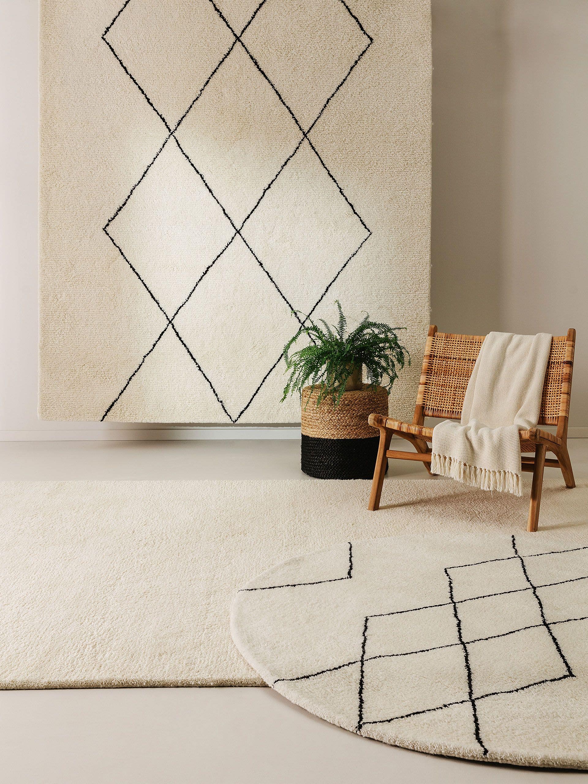 Teppe av 100 % ull i Beige med 31 til 40 mm høy lugg fra benuta Pure