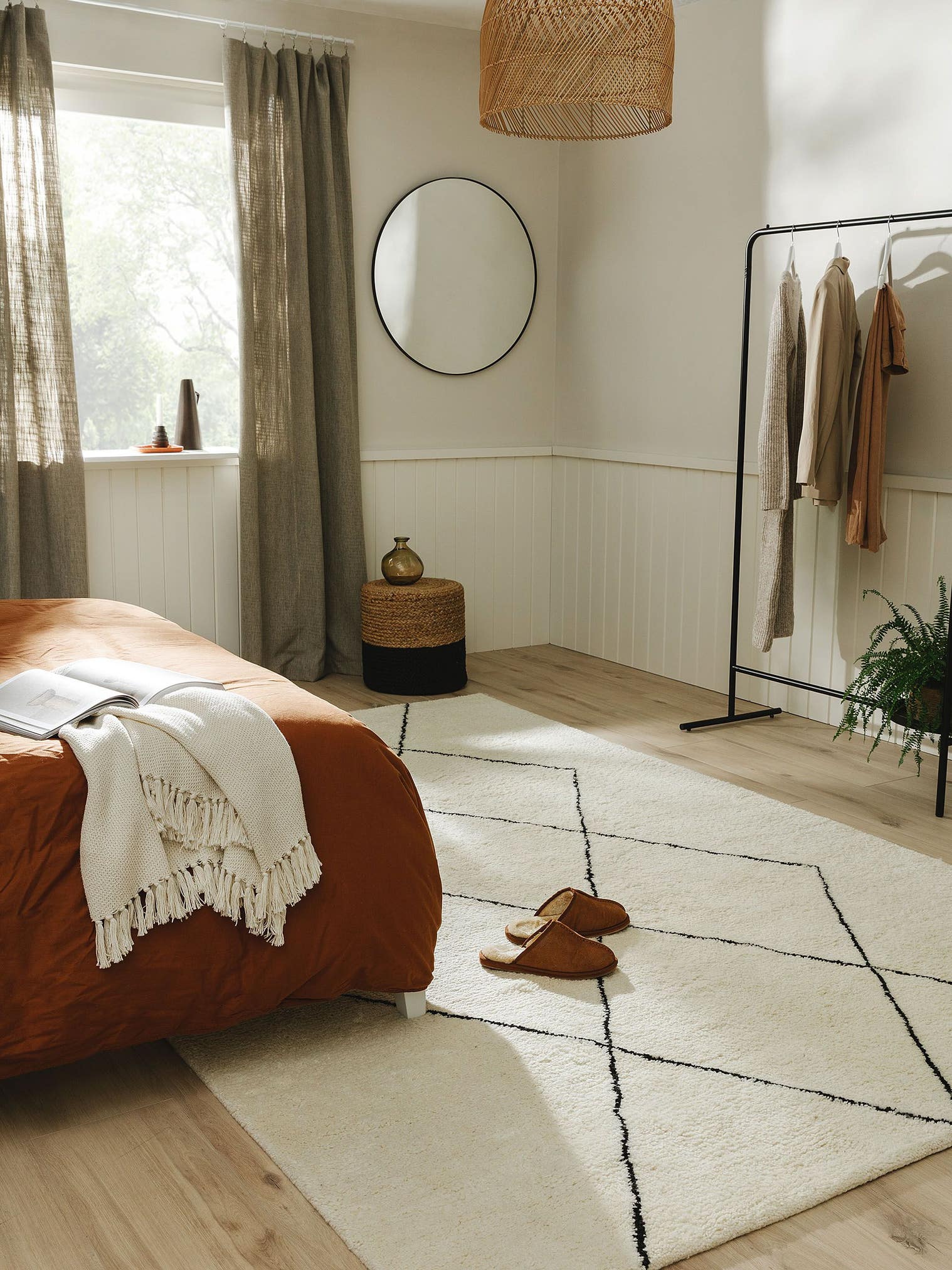 Rug made of 100% Wool in Beige with a 31 - 40 mm high pile by benuta Pure