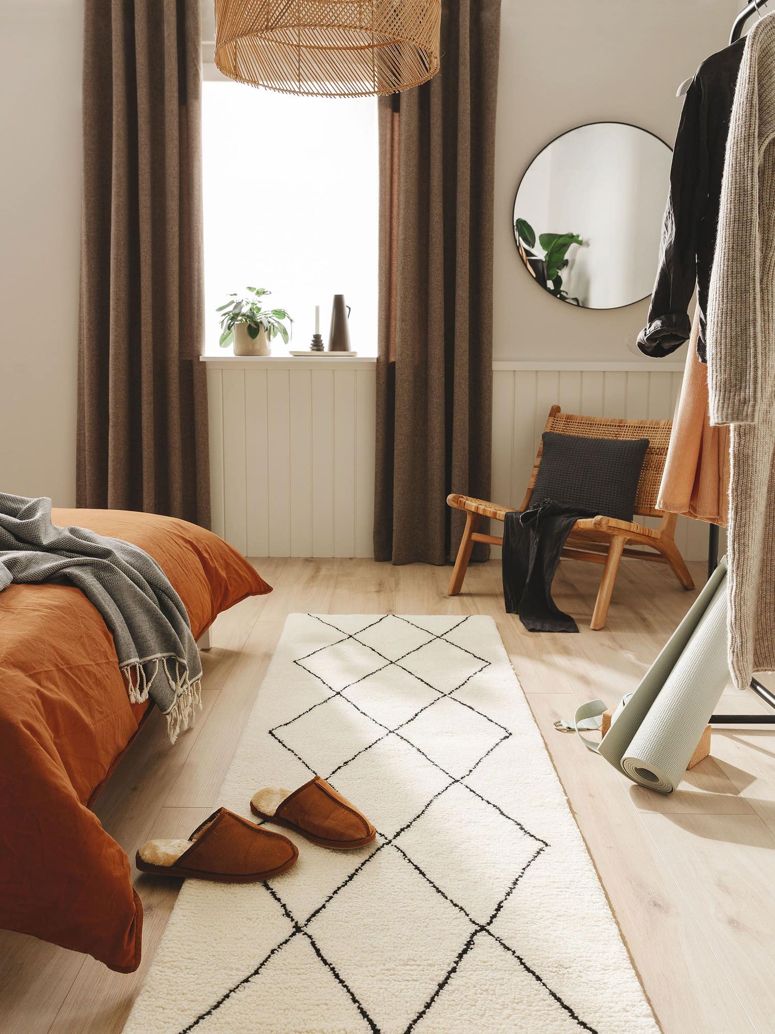 Teppich aus 100% Wolle in Beige mit 31 bis 40 mm hohem Flor von benuta Pure