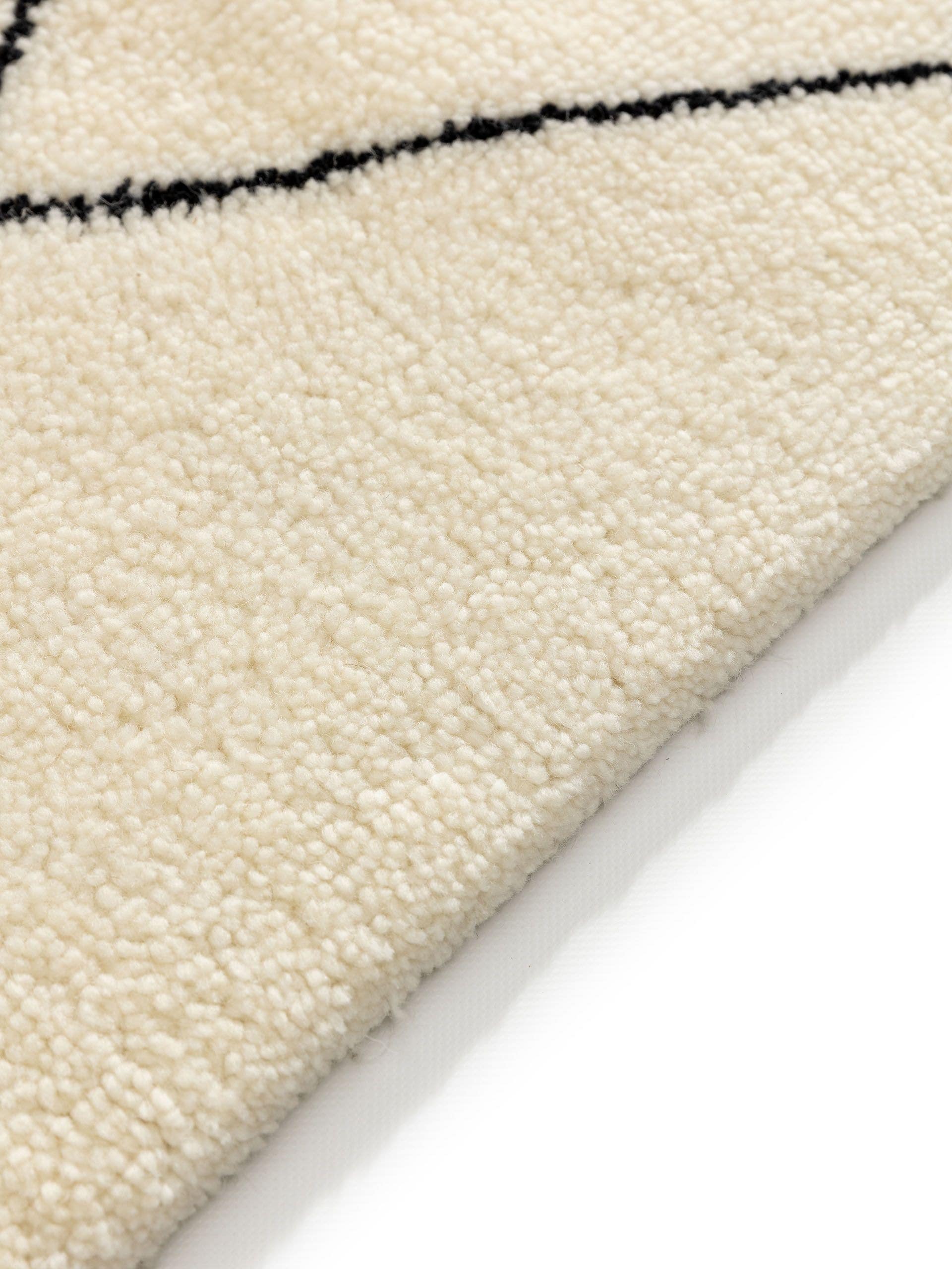 Dywan z 100% Wełna w kolorze beżowy z włosiem 31 - 40 mm wysokim od benuta Pure