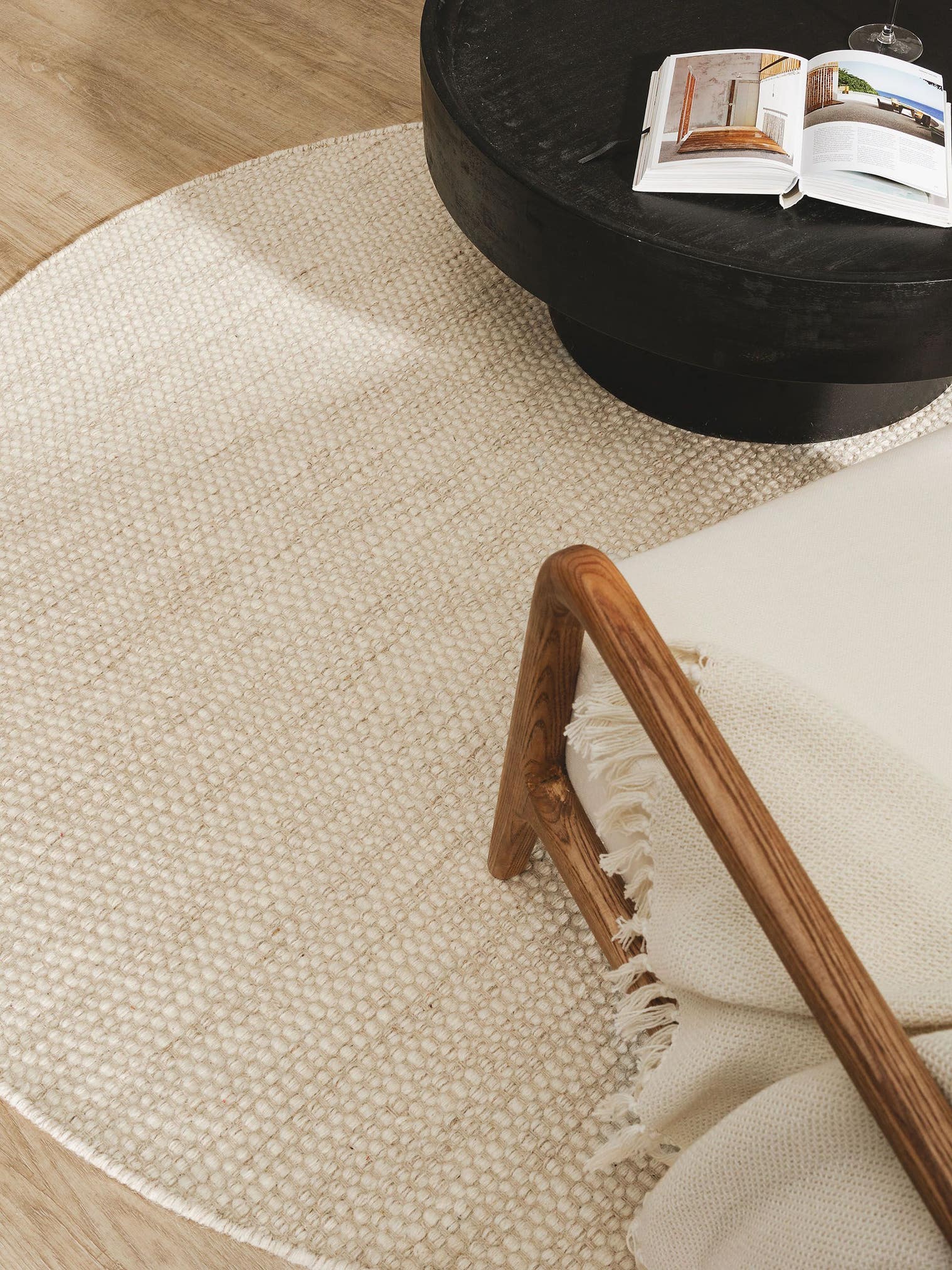 Rug made of 80% wool, 20% cotton in Beige with a 1- 5 mm high pile by benuta Pure