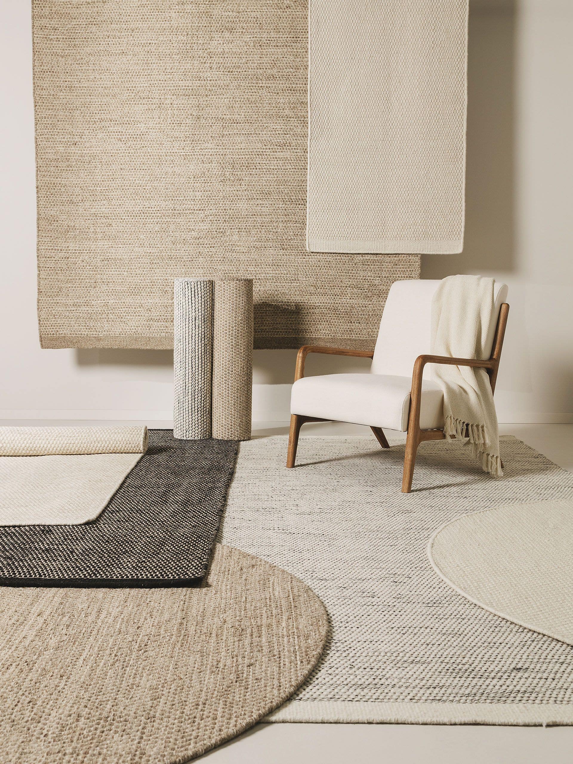 Rug made of 80% wool, 20% cotton in Beige with a 1- 5 mm high pile by benuta Pure