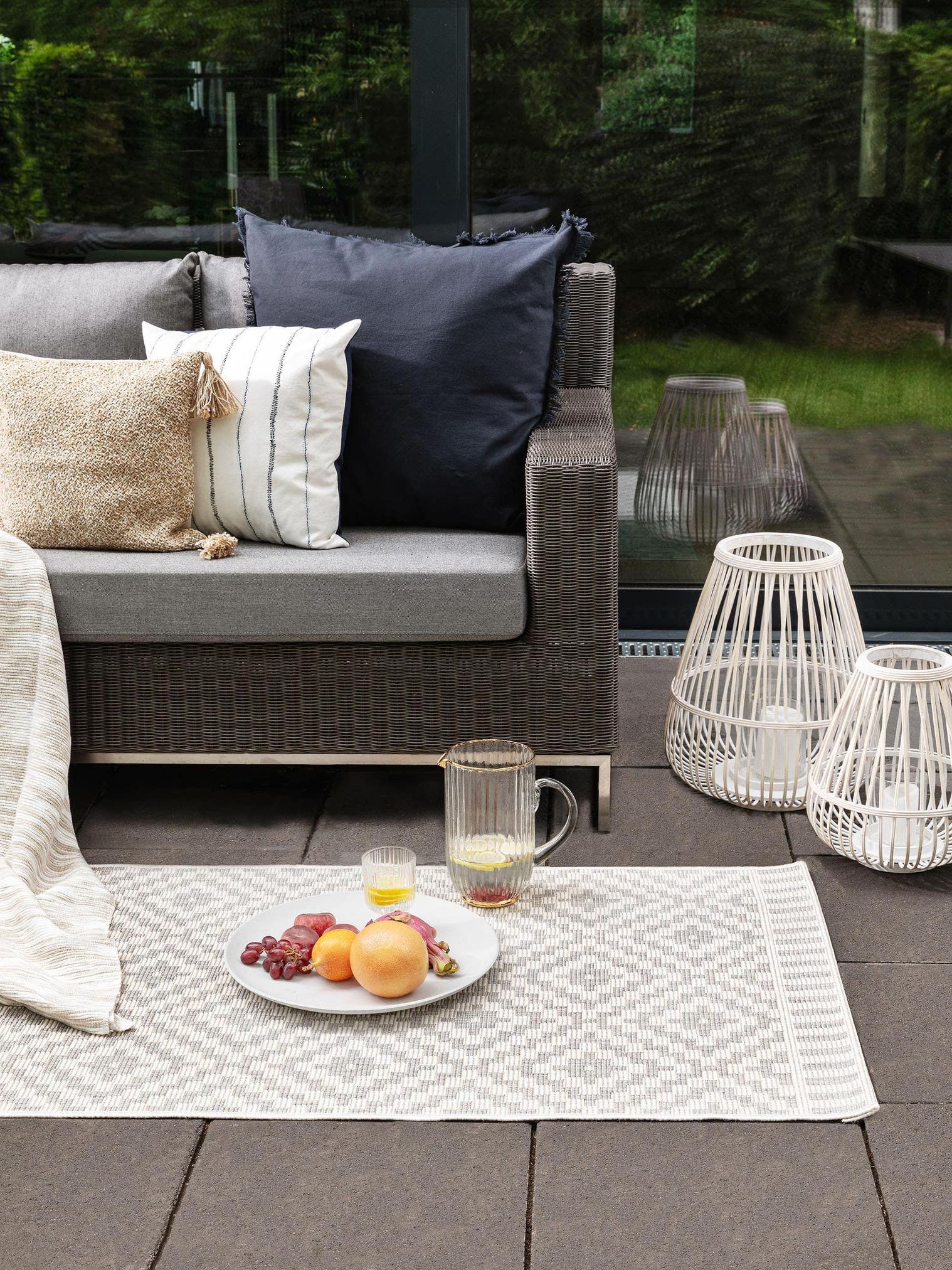 Teppich aus 100% Polypropylen in Grau mit 6 bis 10 mm hohem Flor von benuta Nest