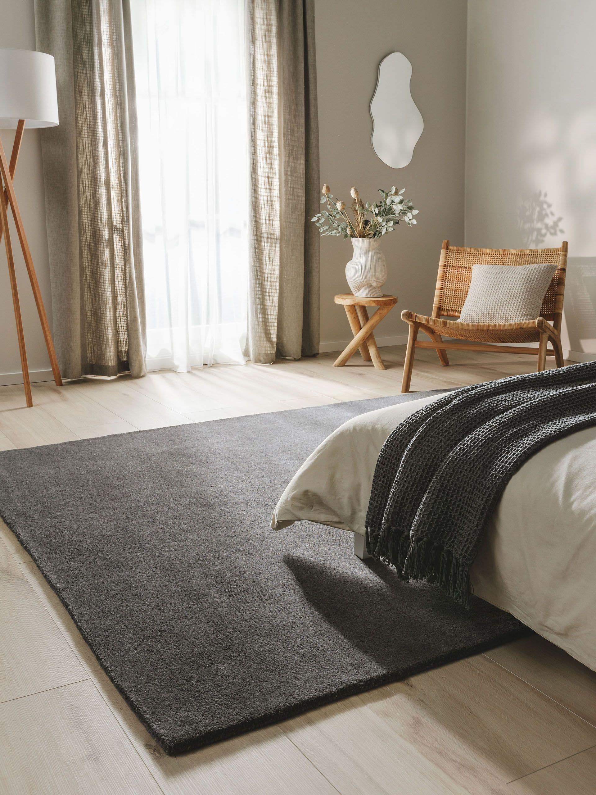 Rug made of 100% Wool in Grey with a 6 - 10 mm high pile by benuta Nest