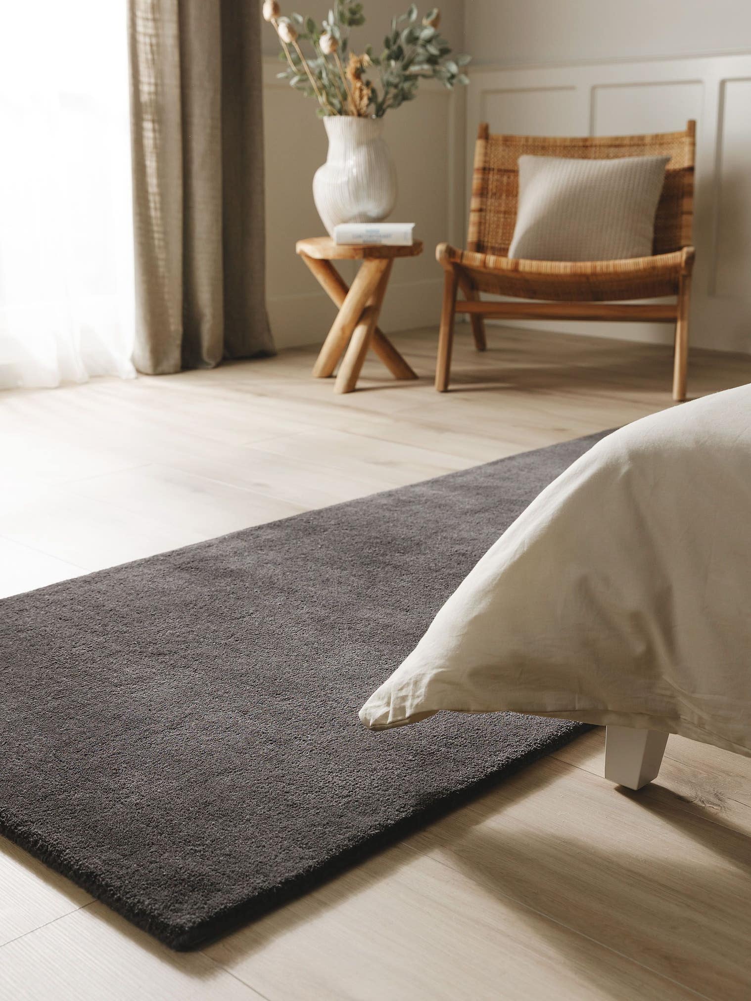 Rug made of 100% Wool in Grey with a 6 - 10 mm high pile by benuta Nest