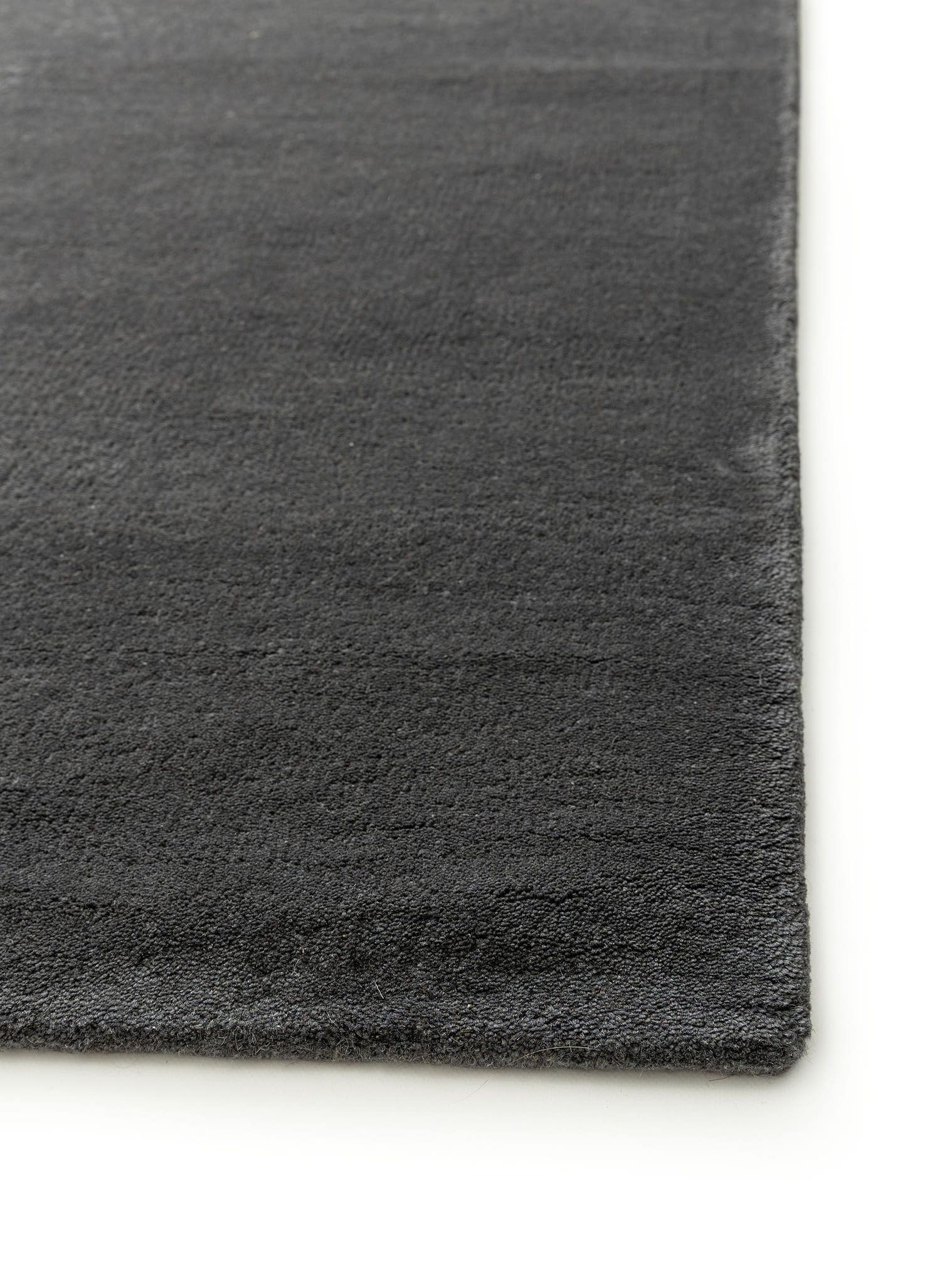 Rug made of 100% Wool in Grey with a 6 - 10 mm high pile by benuta Nest