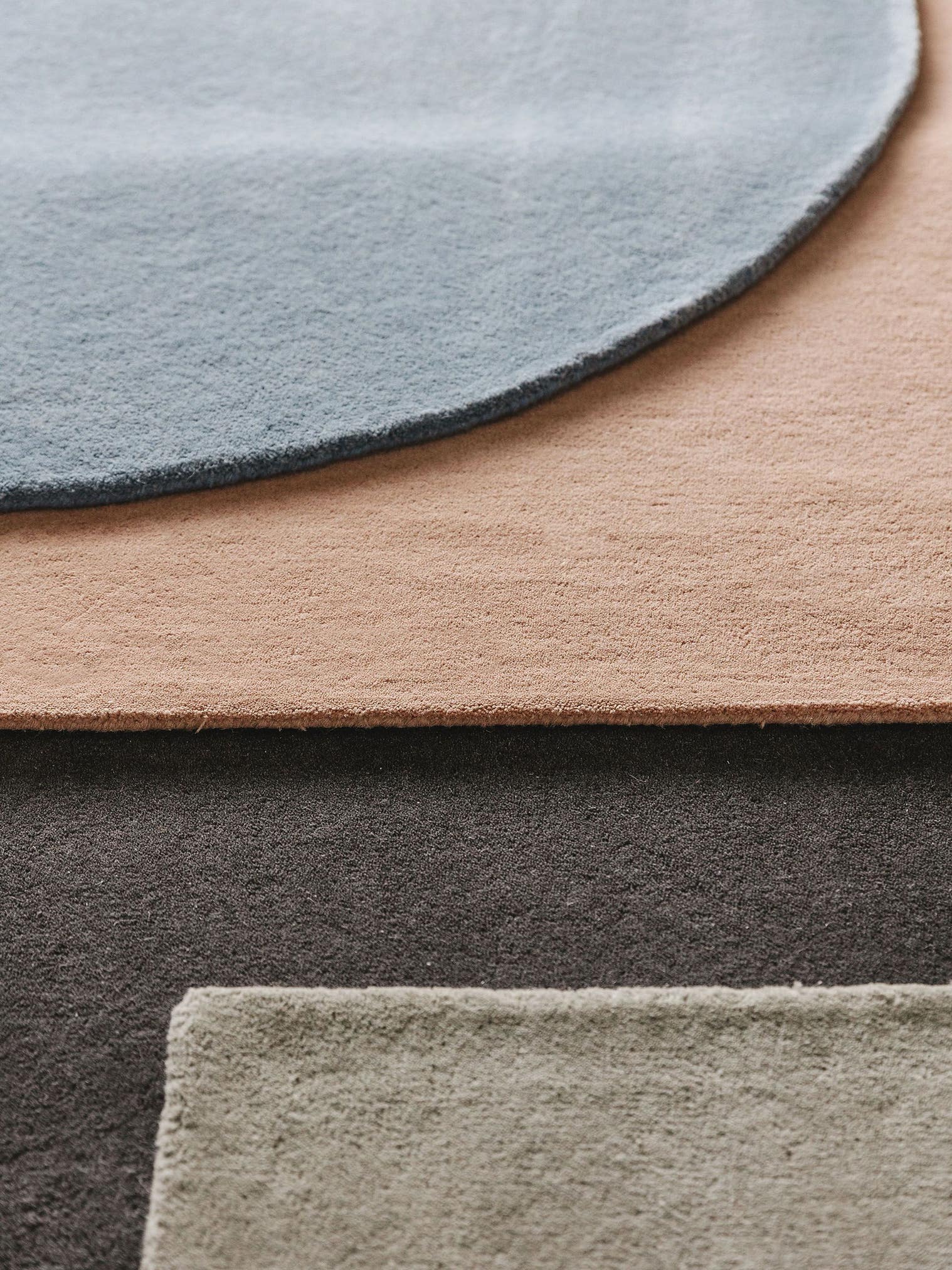 Rug made of 100% Wool in Grey with a 6 - 10 mm high pile by benuta Nest