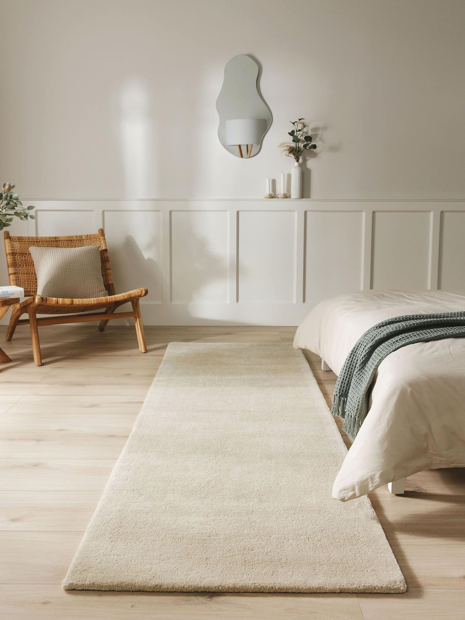 Tapijt van 100% Wol in Beige met een 6 - 10 mm hoge pool van benuta Nest