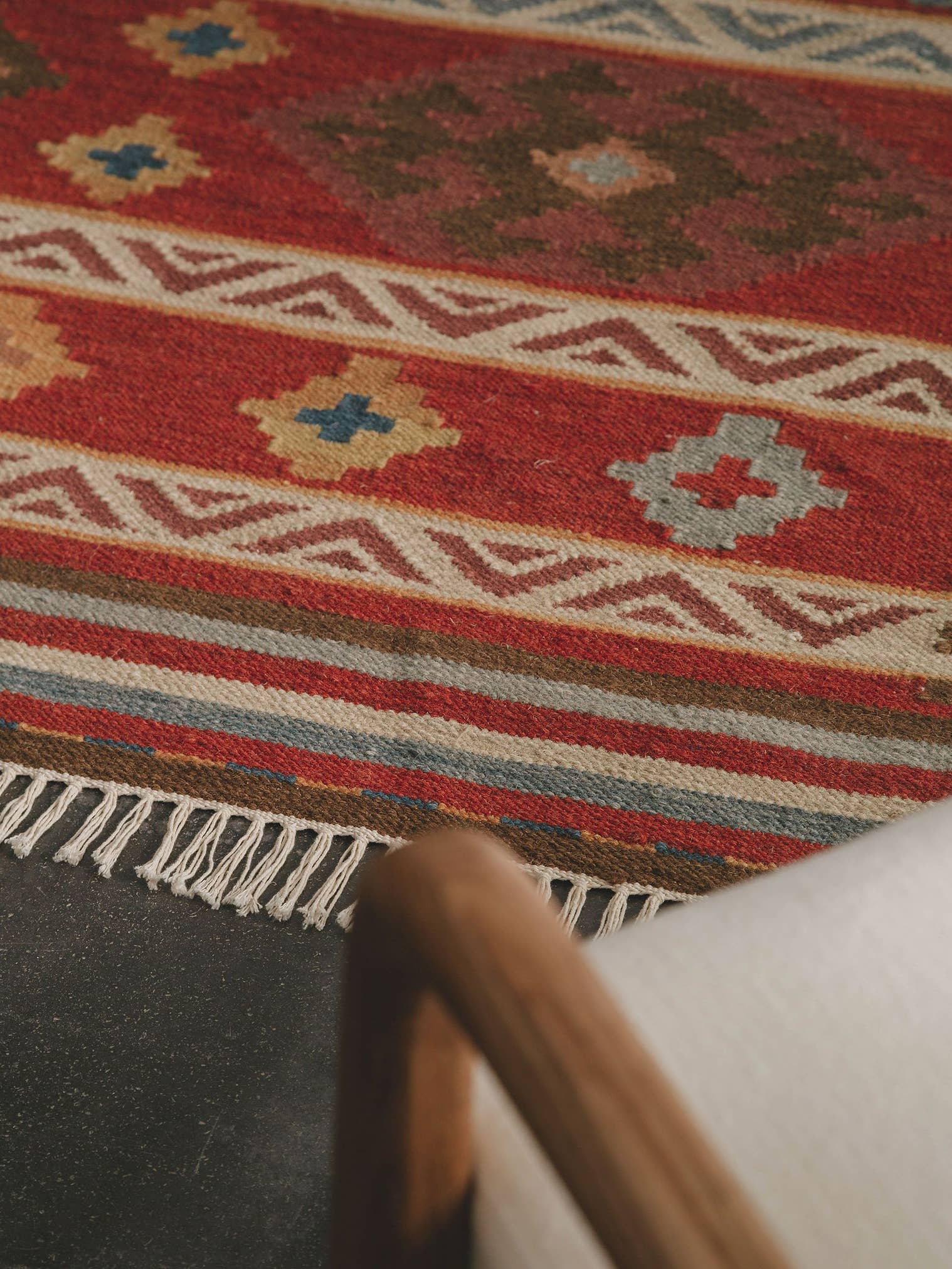 Rug made of 90% Wool, 10% Cotton in Multicoloured with a 1- 5 mm high pile by benuta Pure