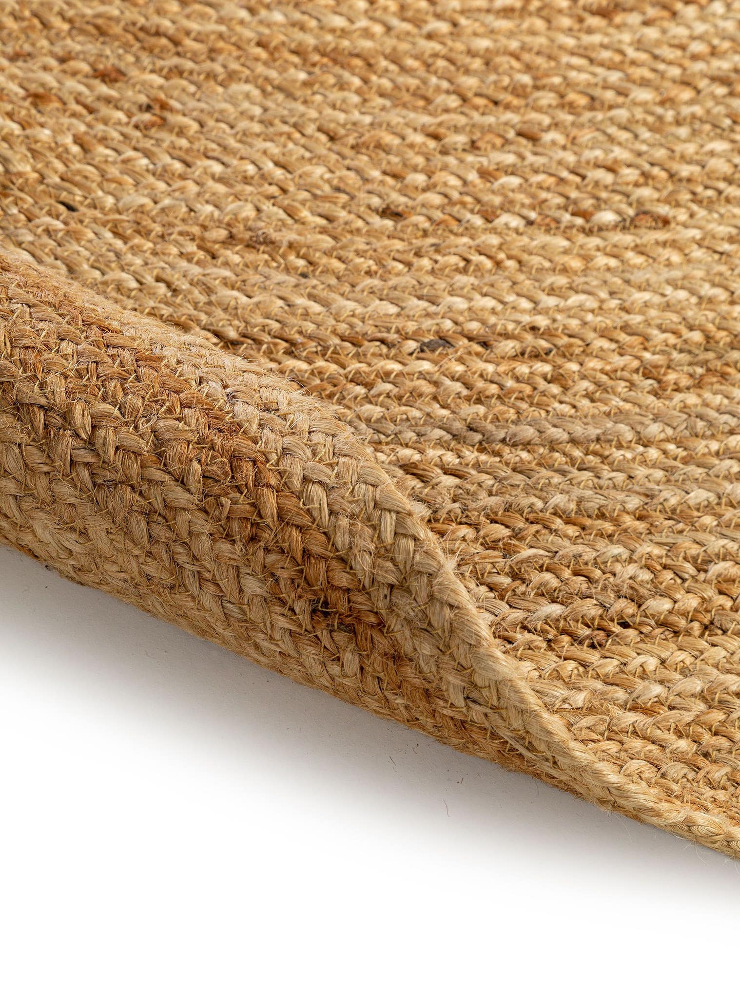 Rug made of 100% Jute in Brown with a 1- 5 mm high pile by benuta Pure