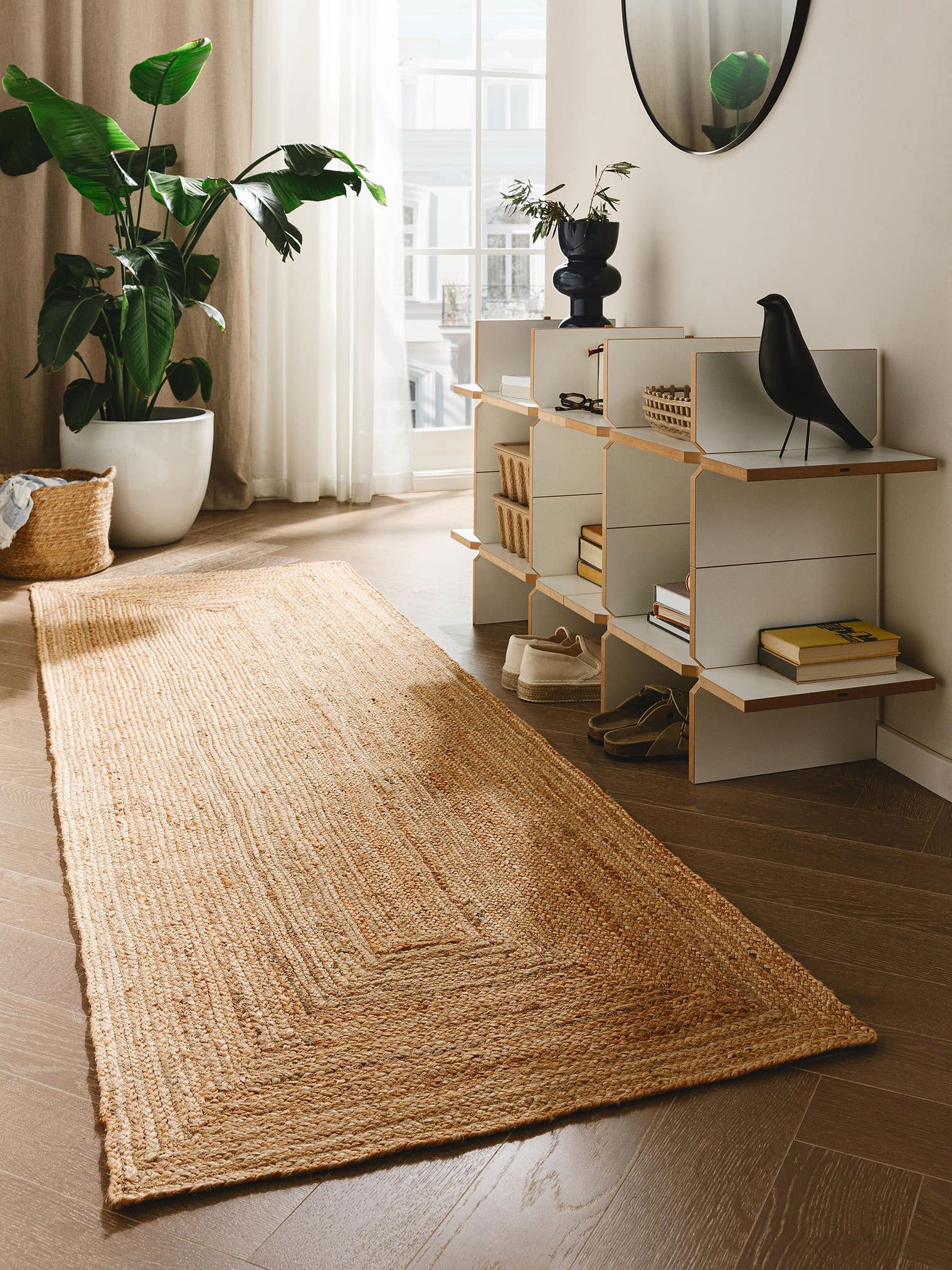 Teppich aus 100% Jute in Braun mit bis 5 mm hohem Flor von benuta Pure