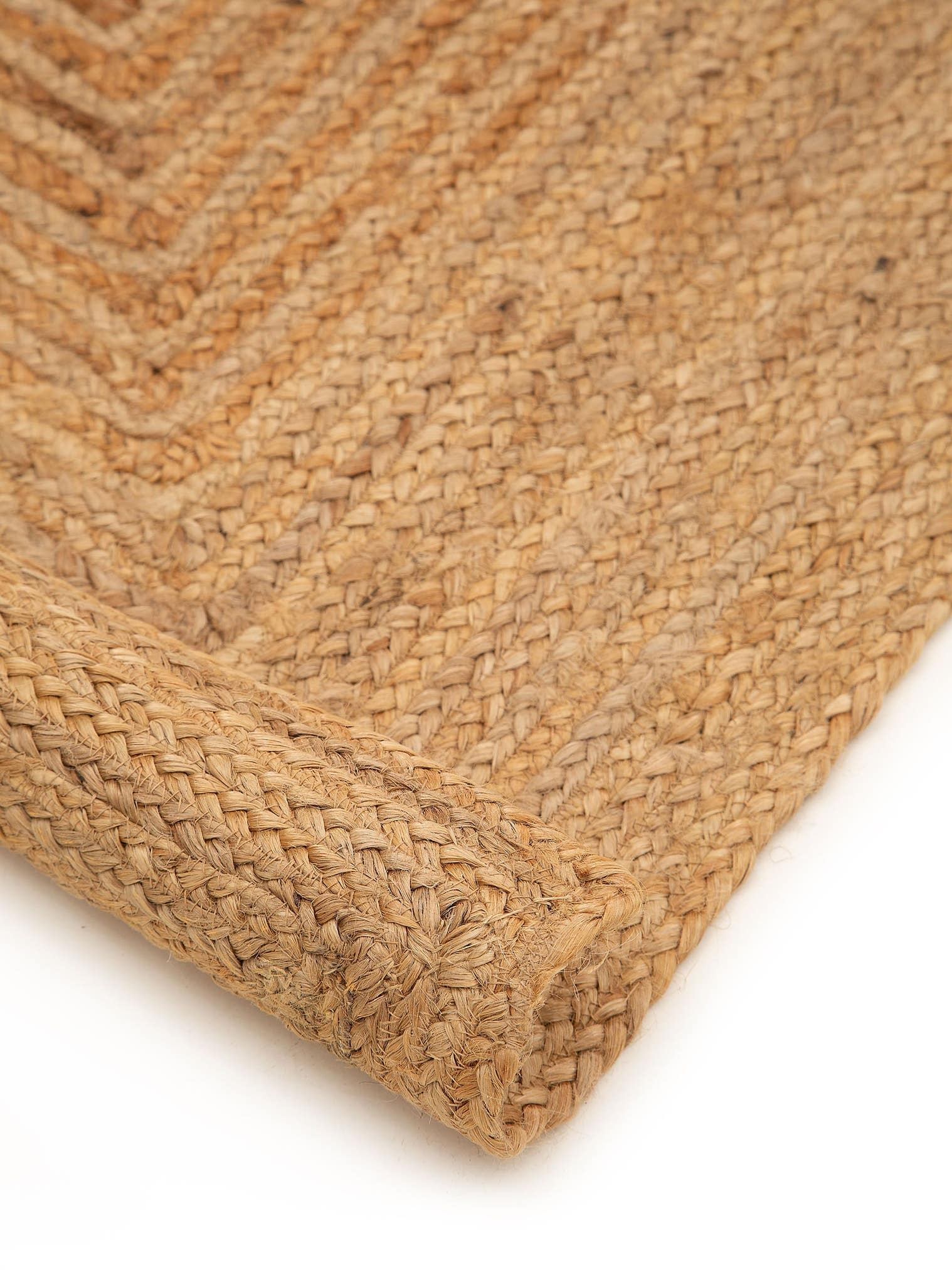 Teppich aus 100% Jute in Braun mit bis 5 mm hohem Flor von benuta Pure