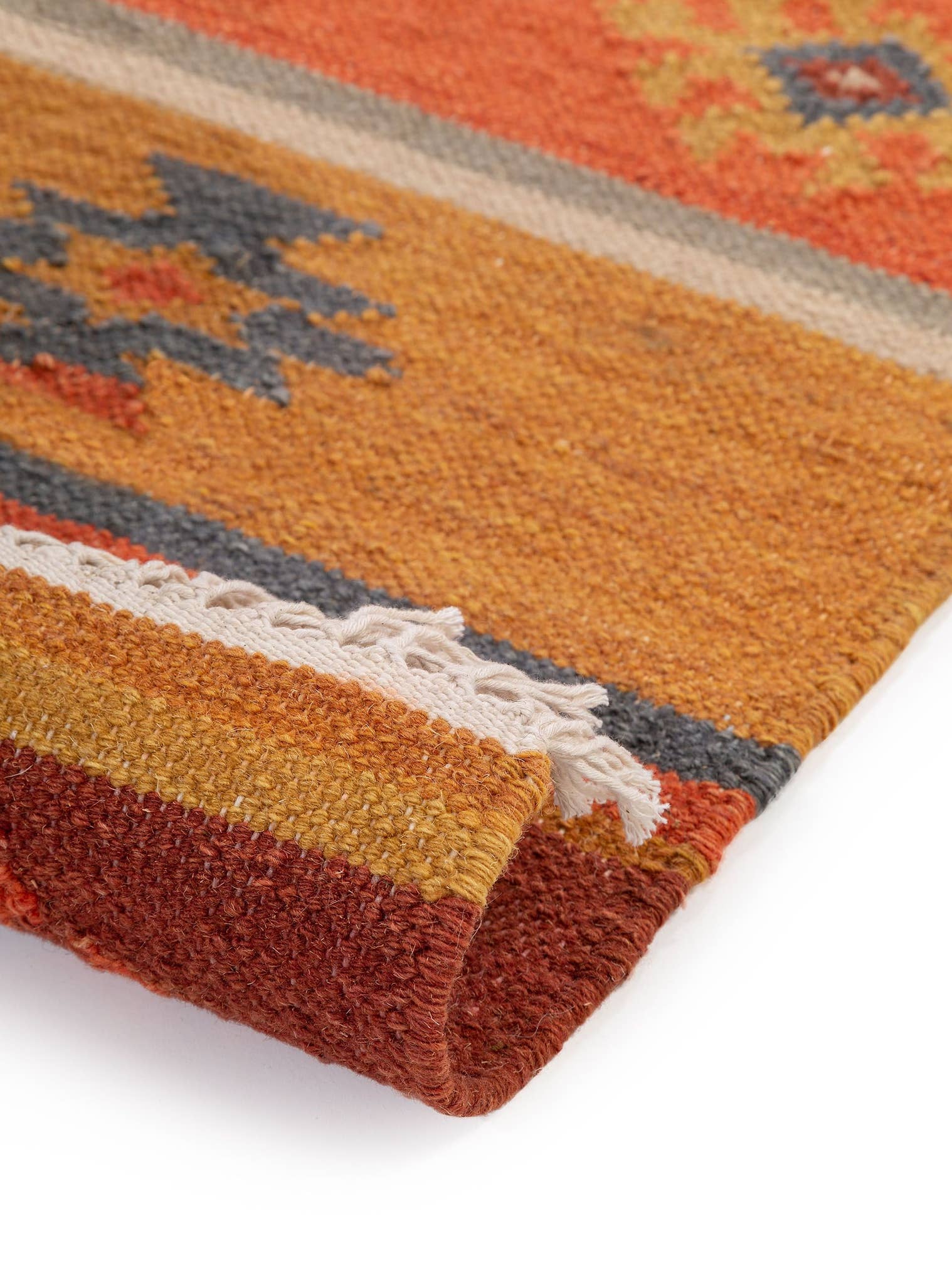 Rug made of 90% Wool, 10% Cotton in Multicoloured with a 1- 5 mm high pile by benuta Pure