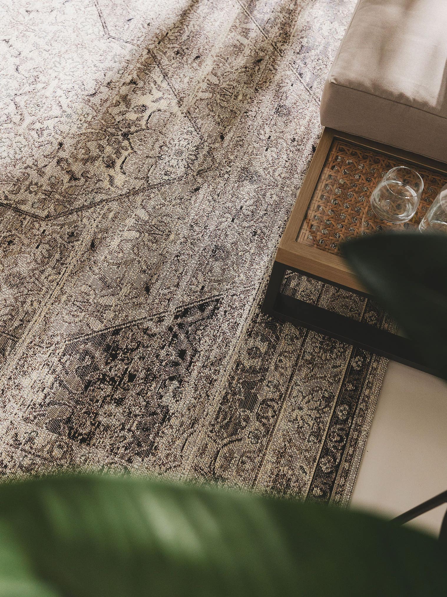 Rug made of 76% Polypropylene, 23% Polyester, 1% Latex in Grey with a 1- 5 mm high pile by benuta Nest