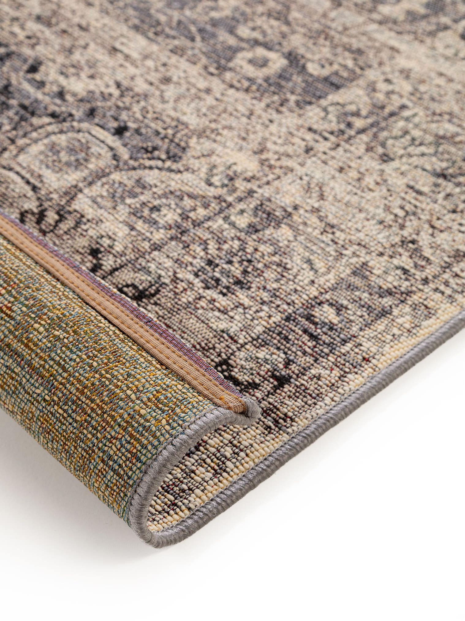 Rug made of 76% Polypropylene, 23% Polyester, 1% Latex in Grey with a 1- 5 mm high pile by benuta Nest