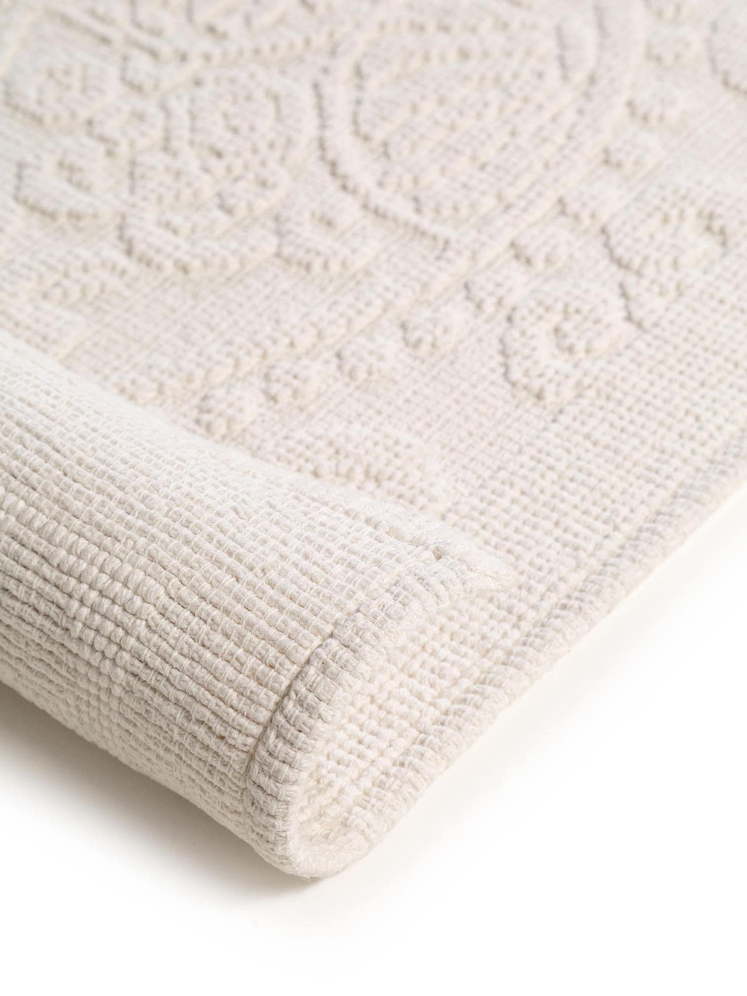 Tæppe af 100% Bomuld i Beige med 1- 5 mm høj luv fra benuta Nest