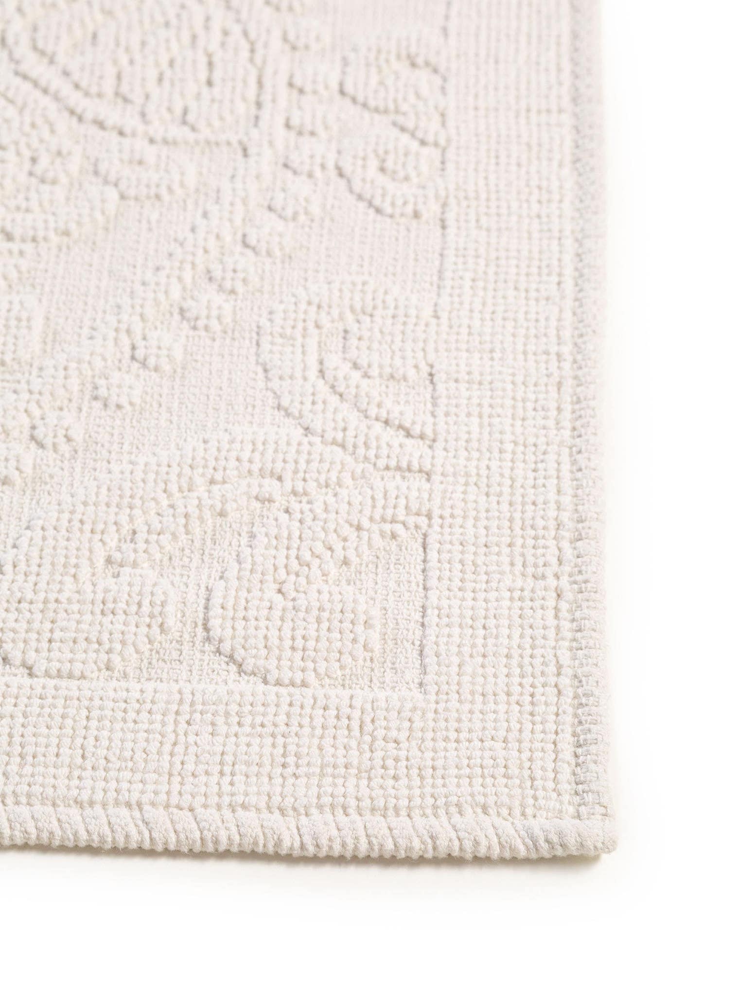 Tæppe af 100% Bomuld i Beige med 1- 5 mm høj luv fra benuta Nest