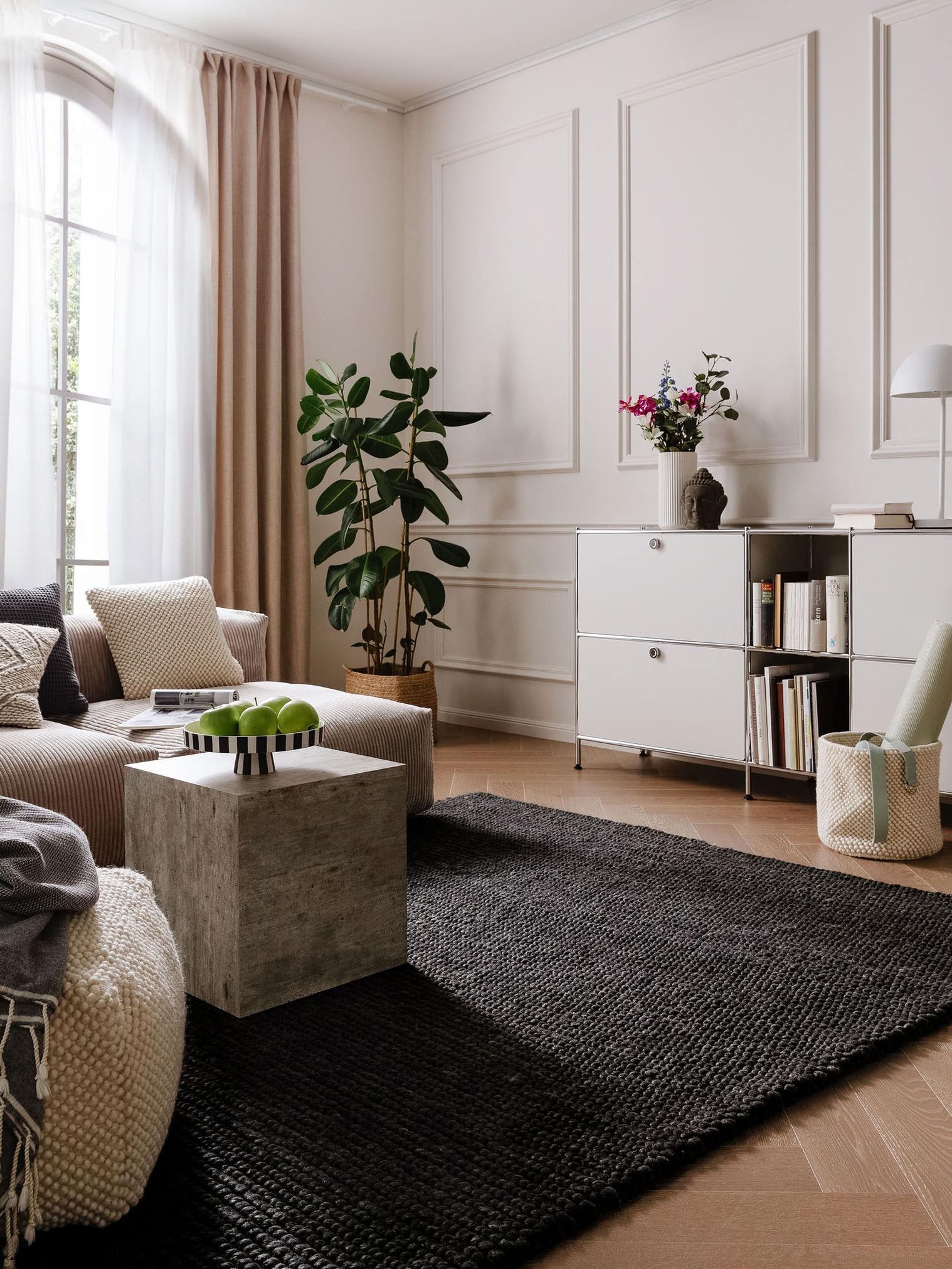 Teppich aus 70% Wolle, 30% Polyester in Grau mit 11 bis 20 mm hohem Flor von benuta Pure