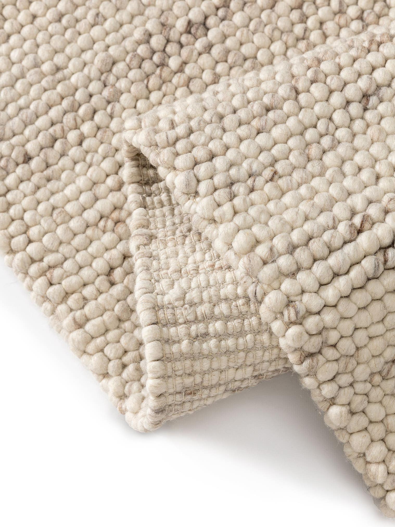 Teppich aus 70% Wolle, 30% Polyester in Beige mit 11 bis 20 mm hohem Flor von benuta Pure