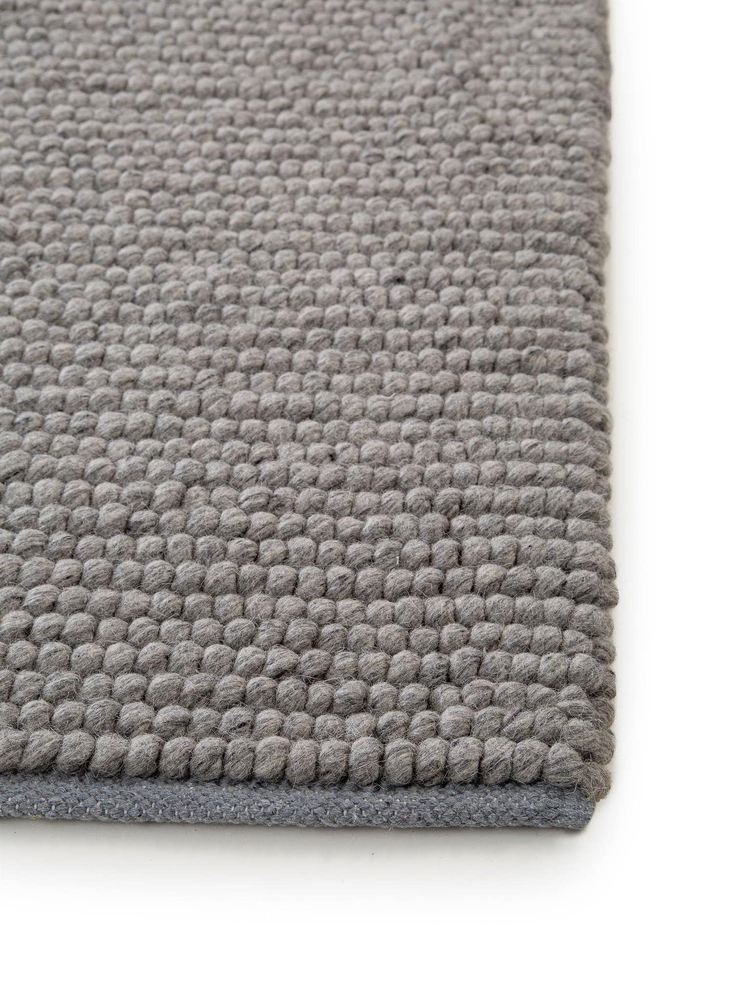 Tappeto di 70% Lana, 30% Poliestere in Grigio con pelo alto 11 - 20 mm da benuta Pure
