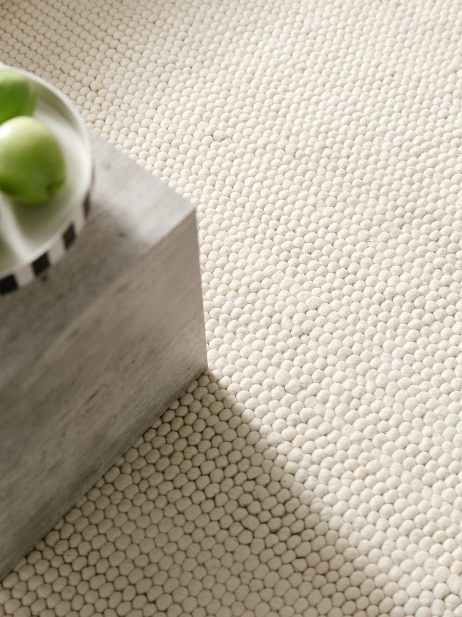 Rug made of 70% Wool, 30% Polyester in Beige with a 11 - 20 mm high pile by benuta Pure