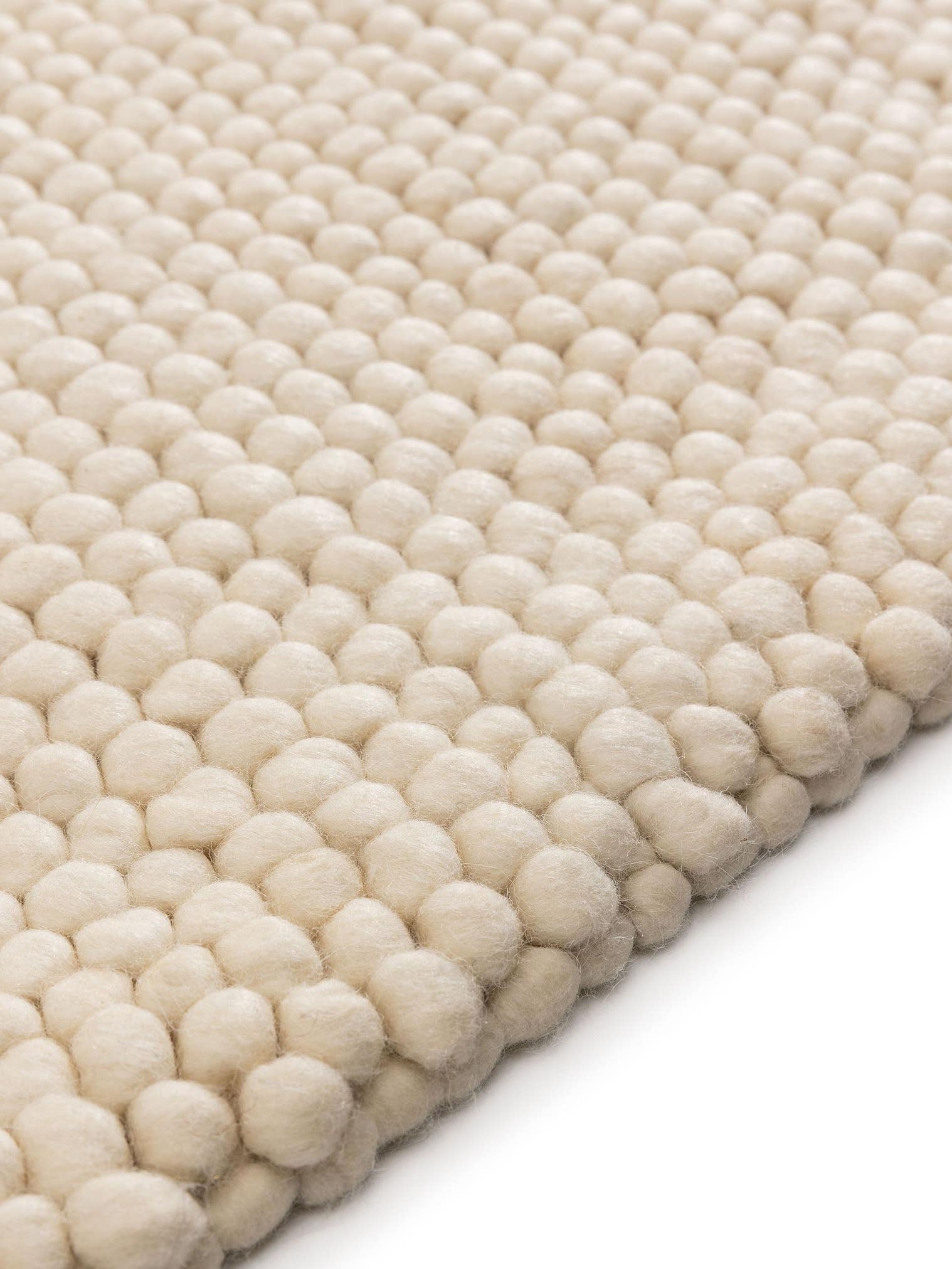 Teppich aus 70% Wolle, 30% Polyester in Beige mit 11 bis 20 mm hohem Flor von benuta Pure