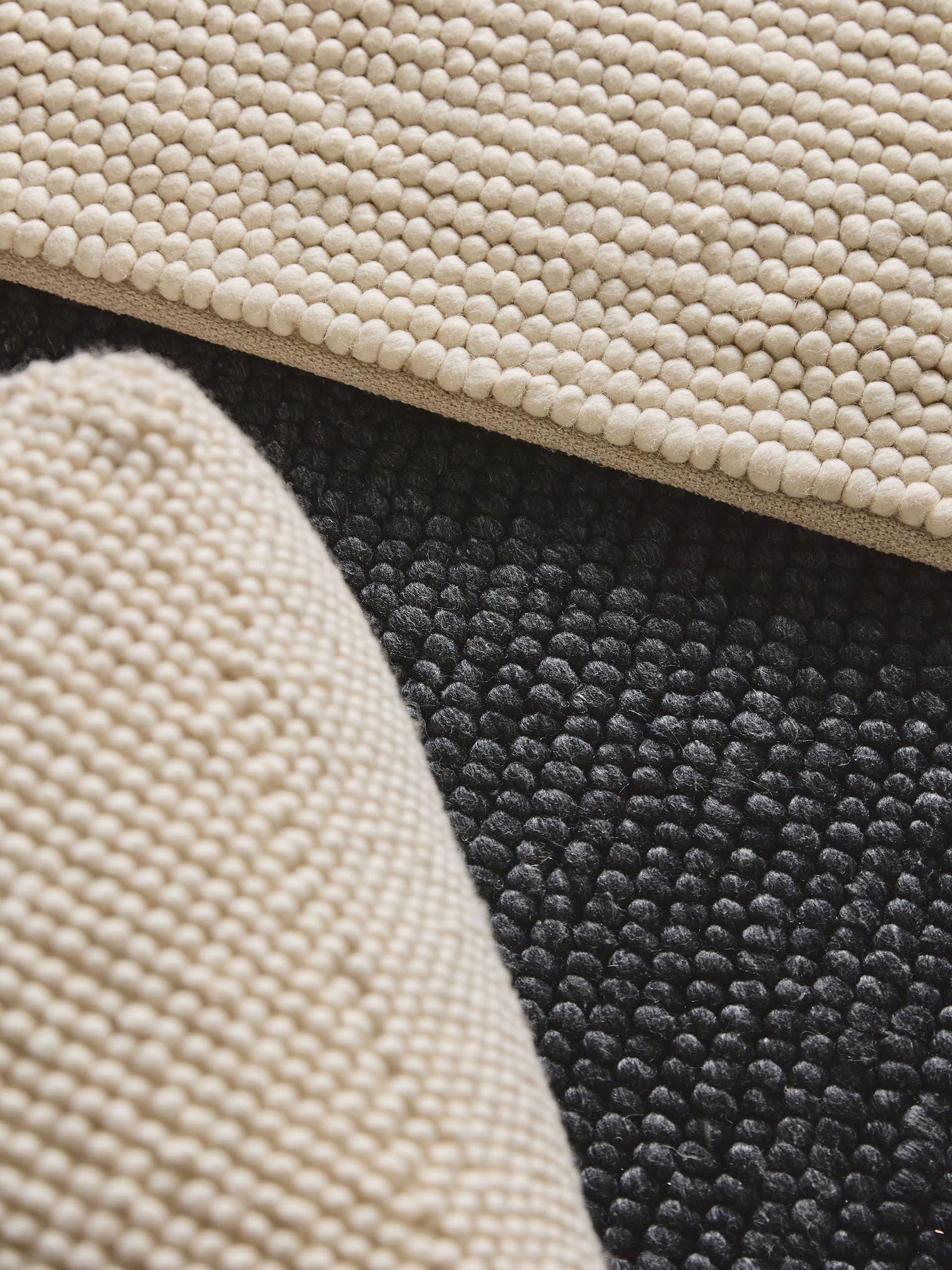 Teppich aus 70% Wolle, 30% Polyester in Beige mit 11 bis 20 mm hohem Flor von benuta Pure