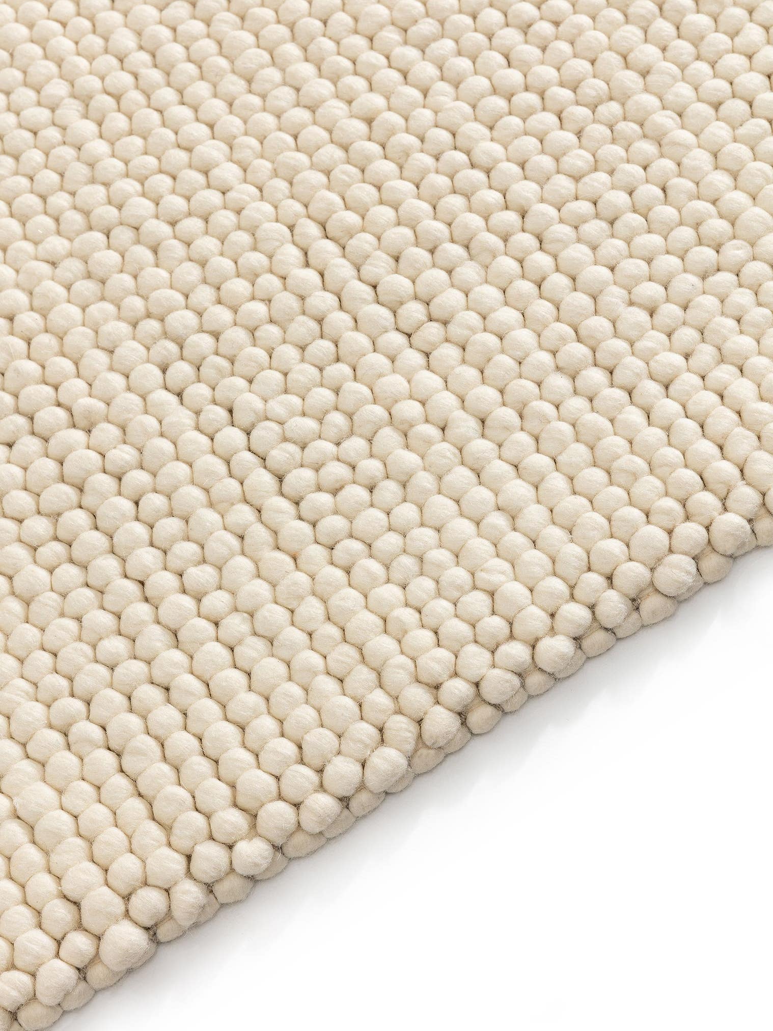 Teppich aus 70% Wolle, 30% Polyester in Beige mit 11 bis 20 mm hohem Flor von benuta Pure