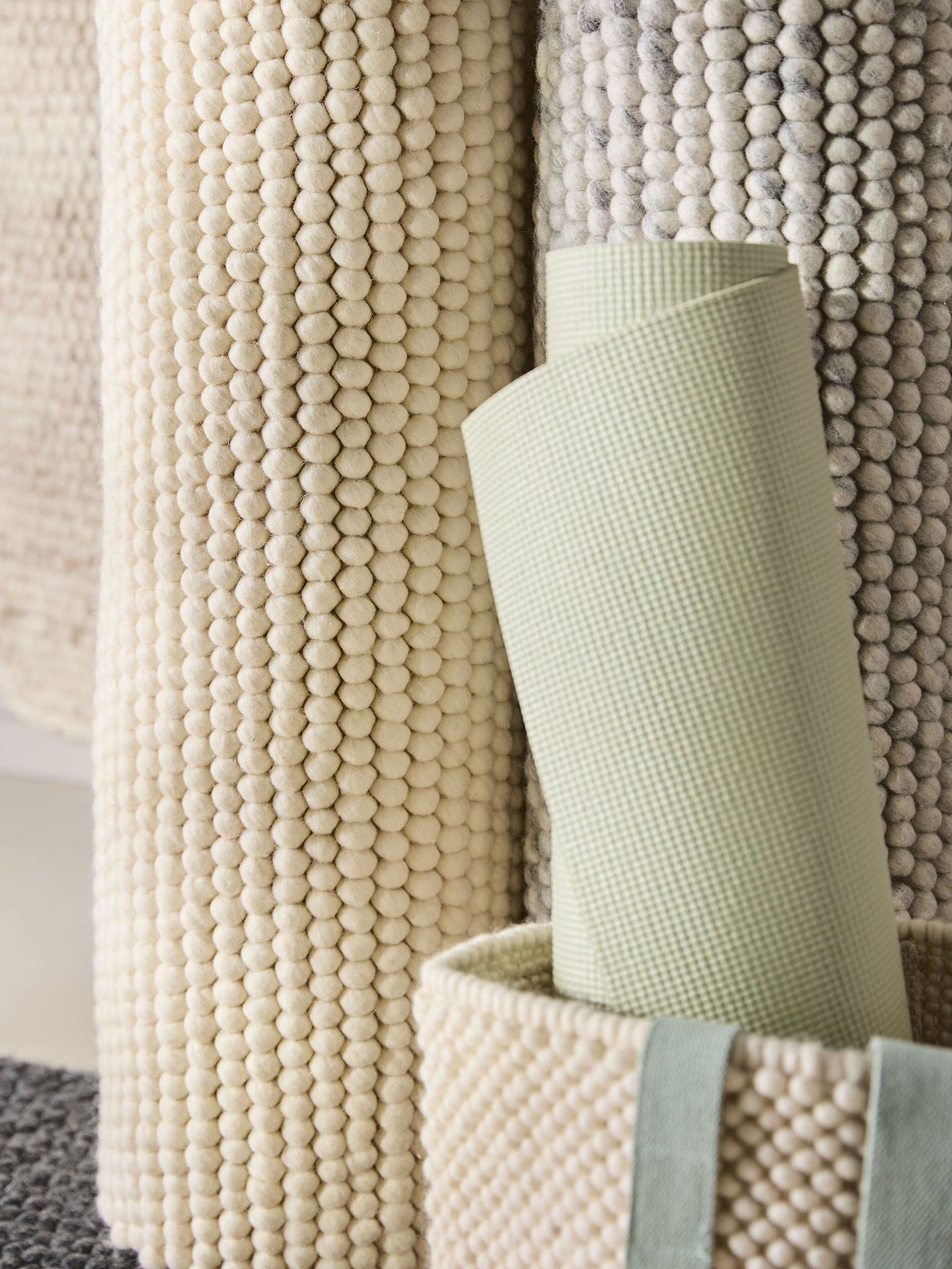 Teppich aus 70% Wolle, 30% Polyester in Beige mit 11 bis 20 mm hohem Flor von benuta Pure