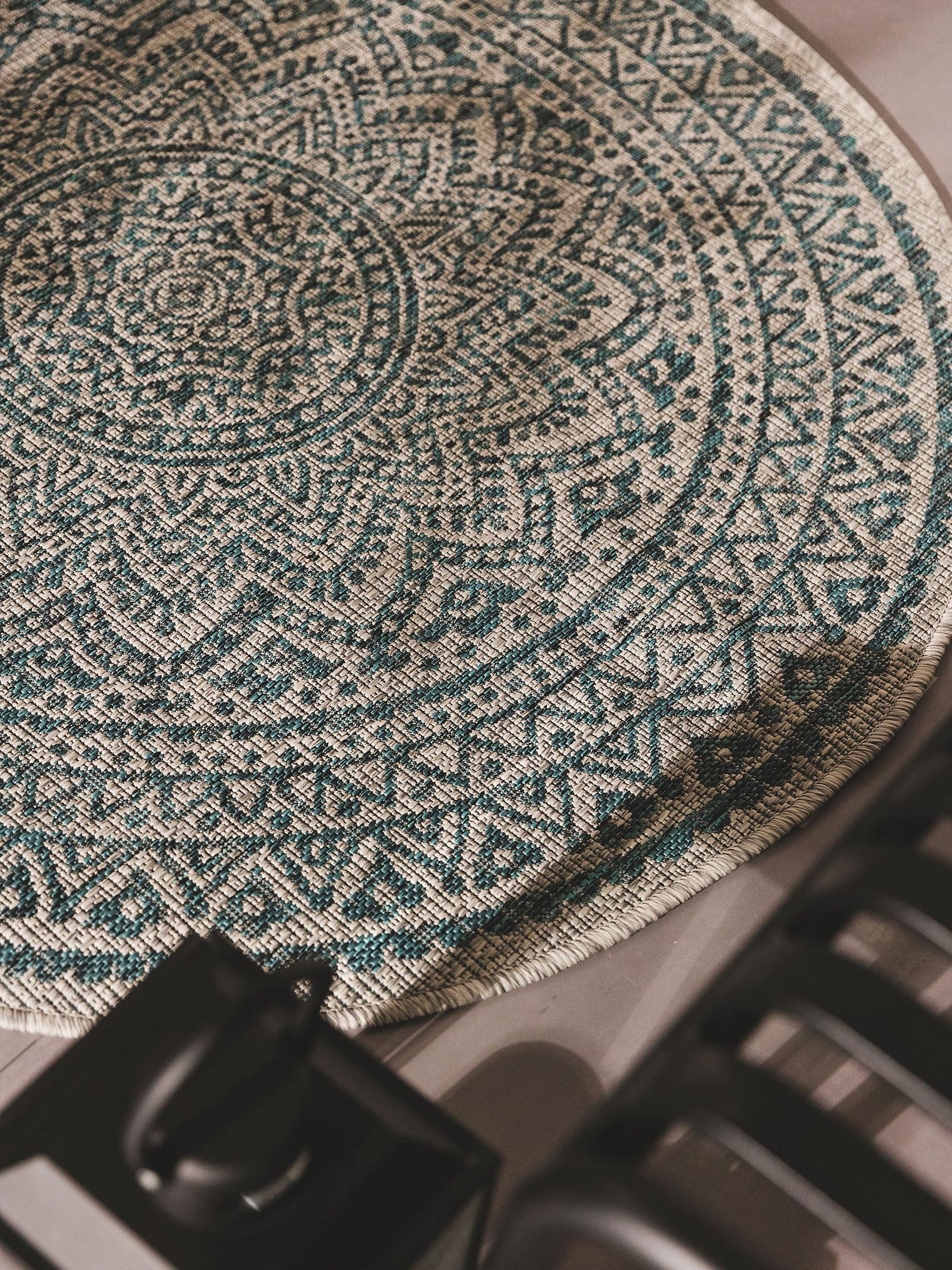 Teppich aus 100% Polypropylen in Beige mit bis 5 mm hohem Flor von benuta Nest