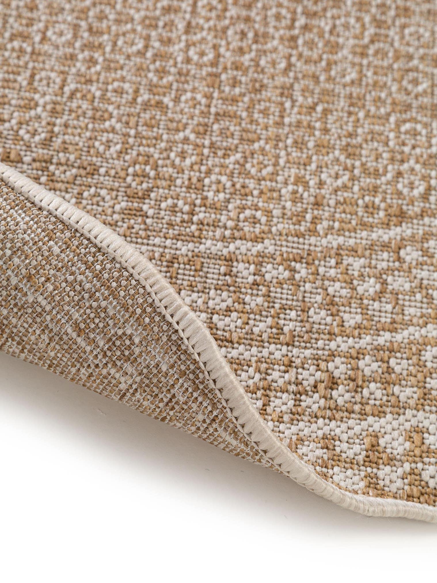 Teppich aus 100% Polypropylen in Beige mit bis 5 mm hohem Flor von benuta Nest