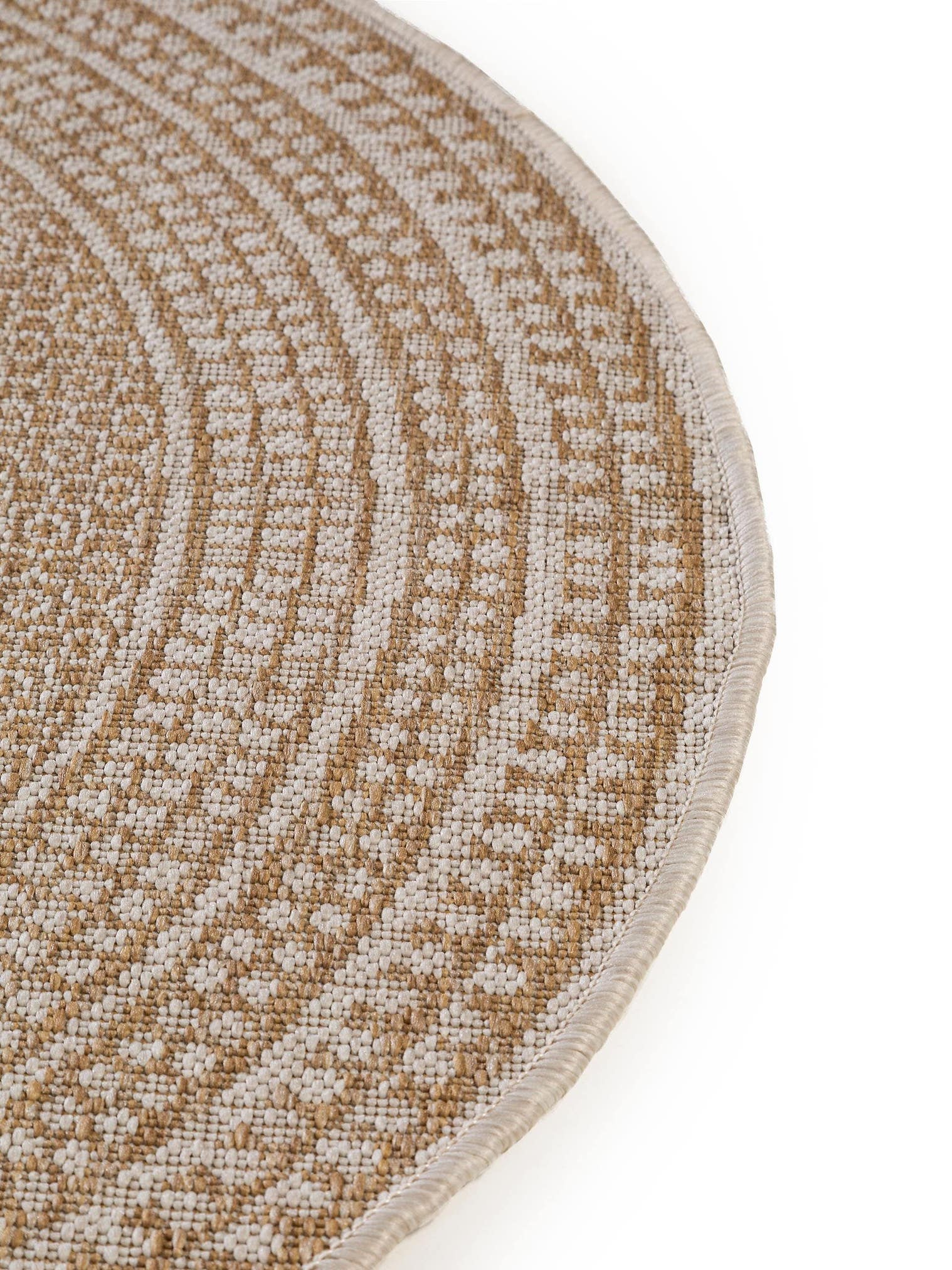 Teppich aus 100% Polypropylen in Beige mit bis 5 mm hohem Flor von benuta Nest