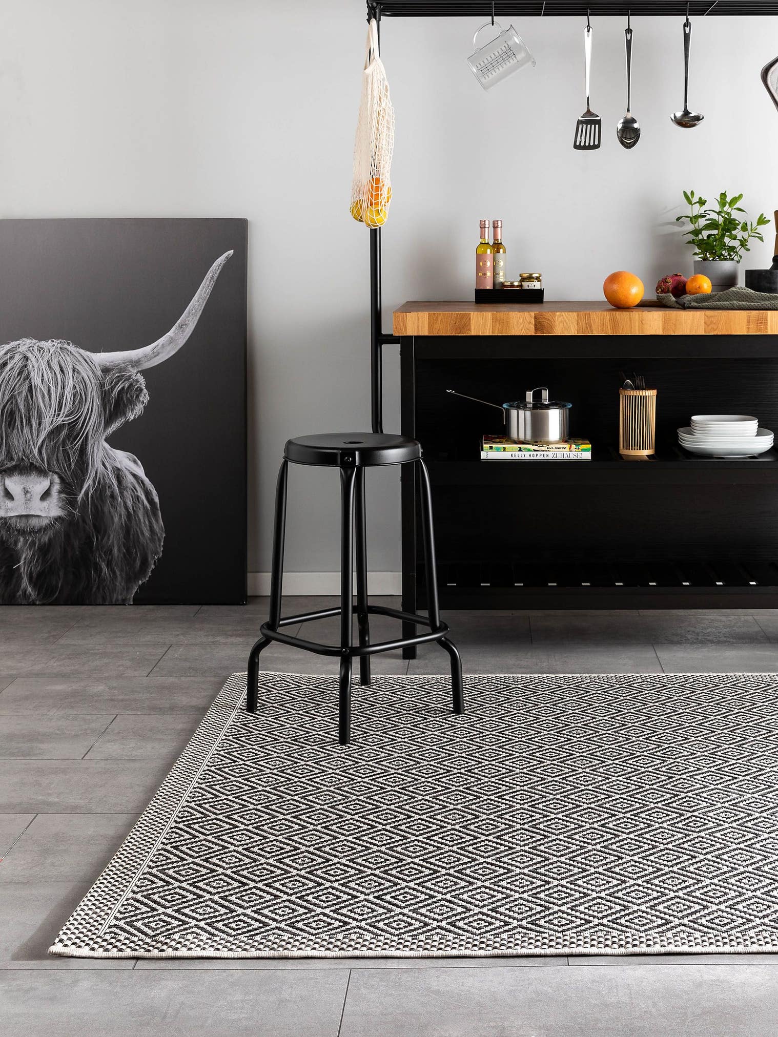Tapis en 100% Polypropylène en Noir & Blanc avec une pile de 1- 5 mm de hauteur de benuta Nest