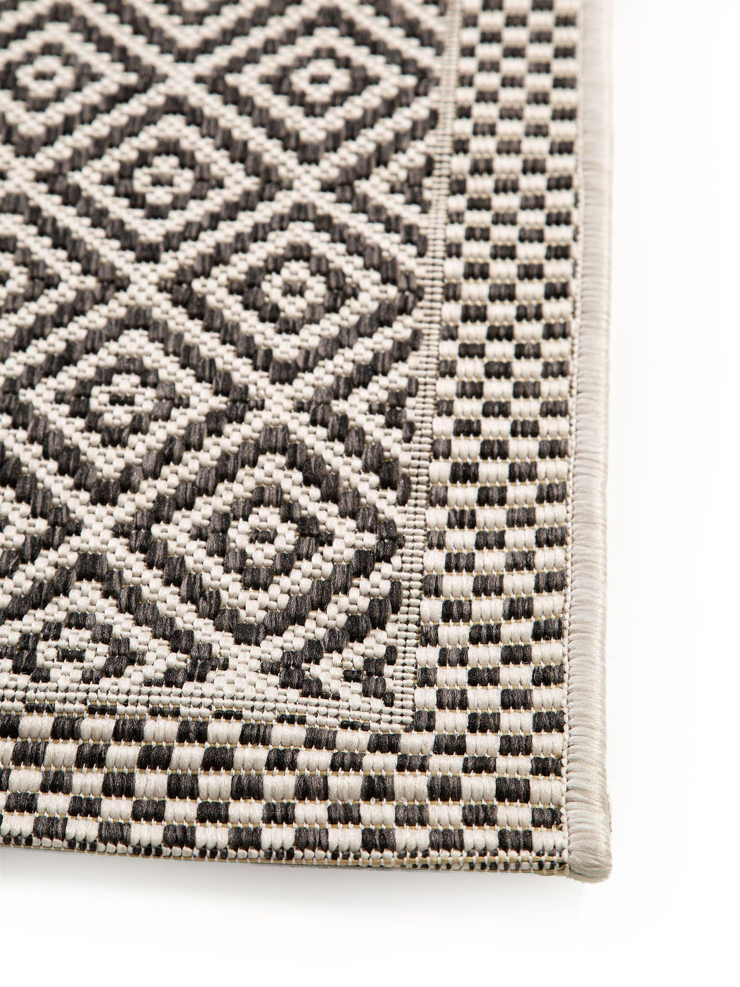 Tapis en 100% Polypropylène en Noir & Blanc avec une pile de 1- 5 mm de hauteur de benuta Nest