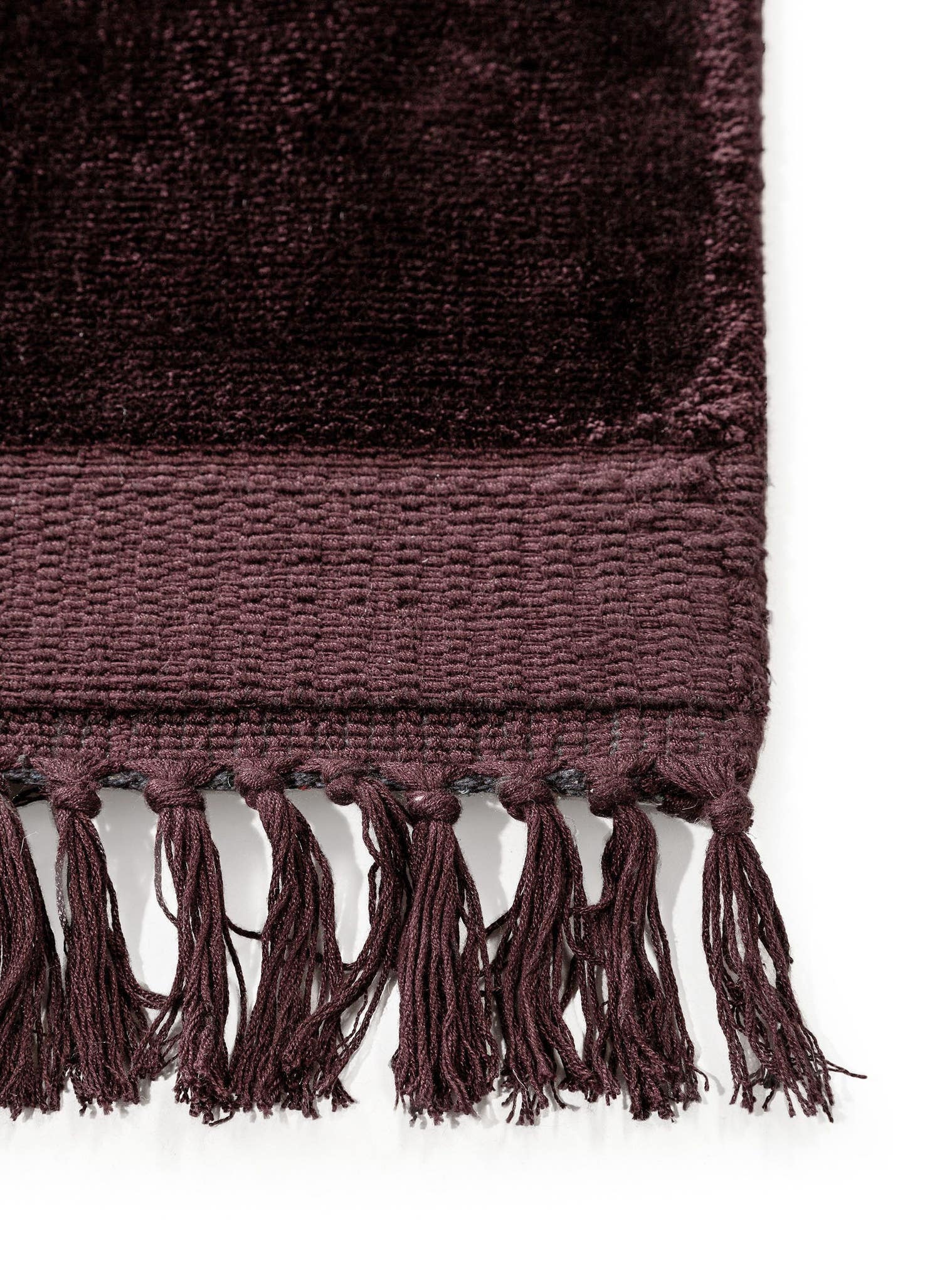 Rug made of 100% Viscose in Red with a 11 - 20 mm high pile by benuta Finest