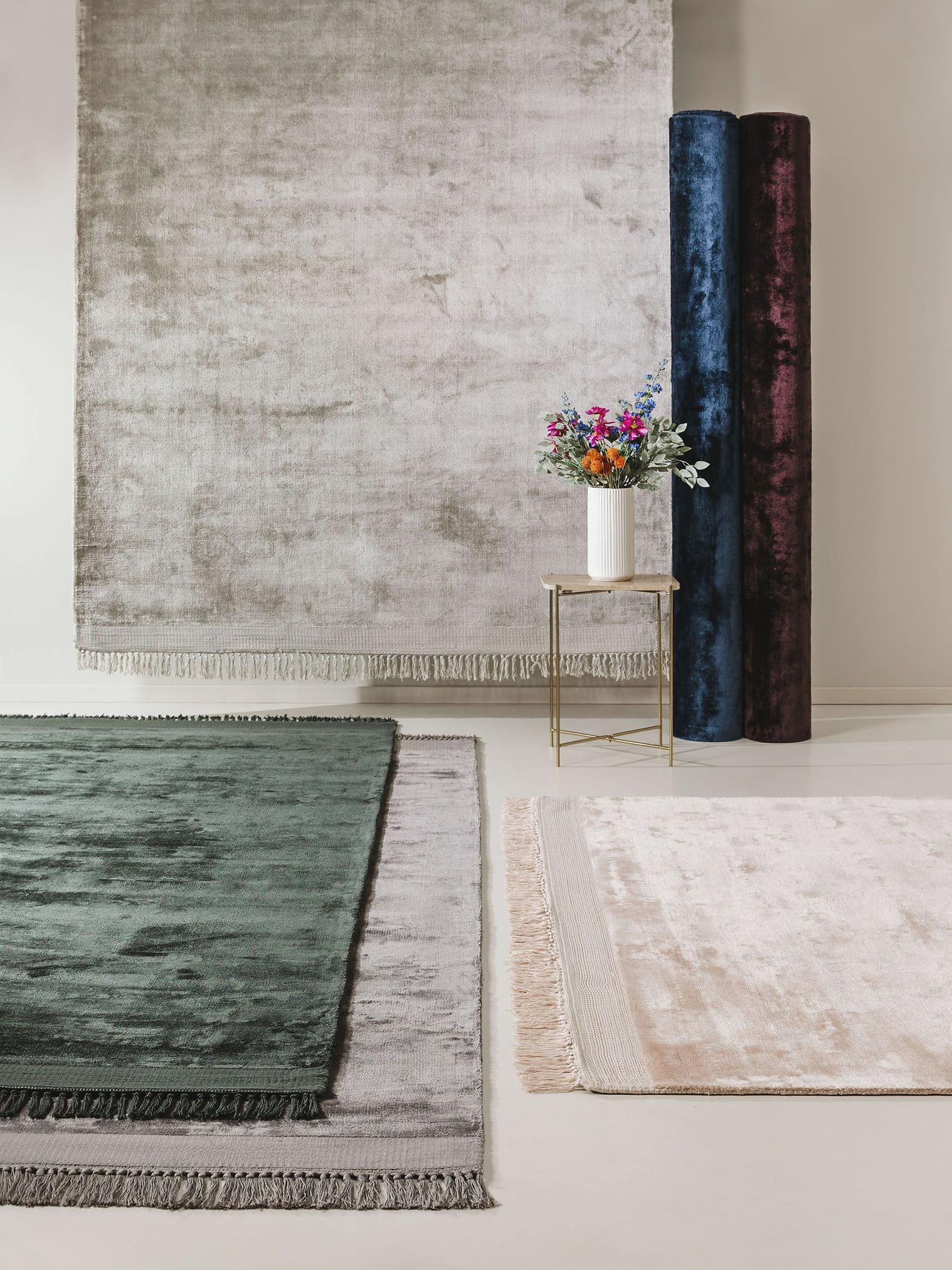 Rug made of 100% Viscose in Red with a 11 - 20 mm high pile by benuta Finest