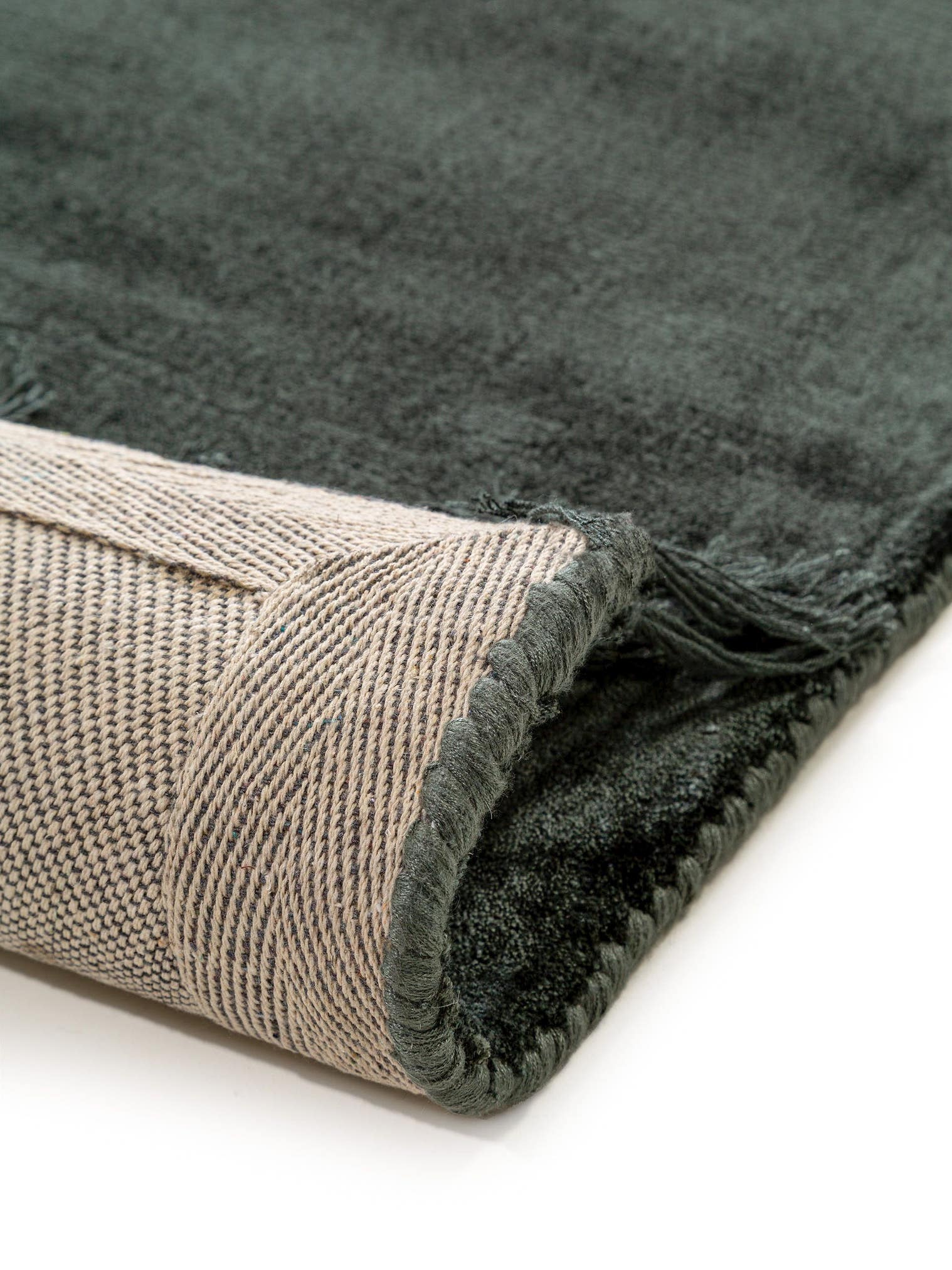 Rug made of 100% Viscose in Green with a 11 - 20 mm high pile by benuta Finest