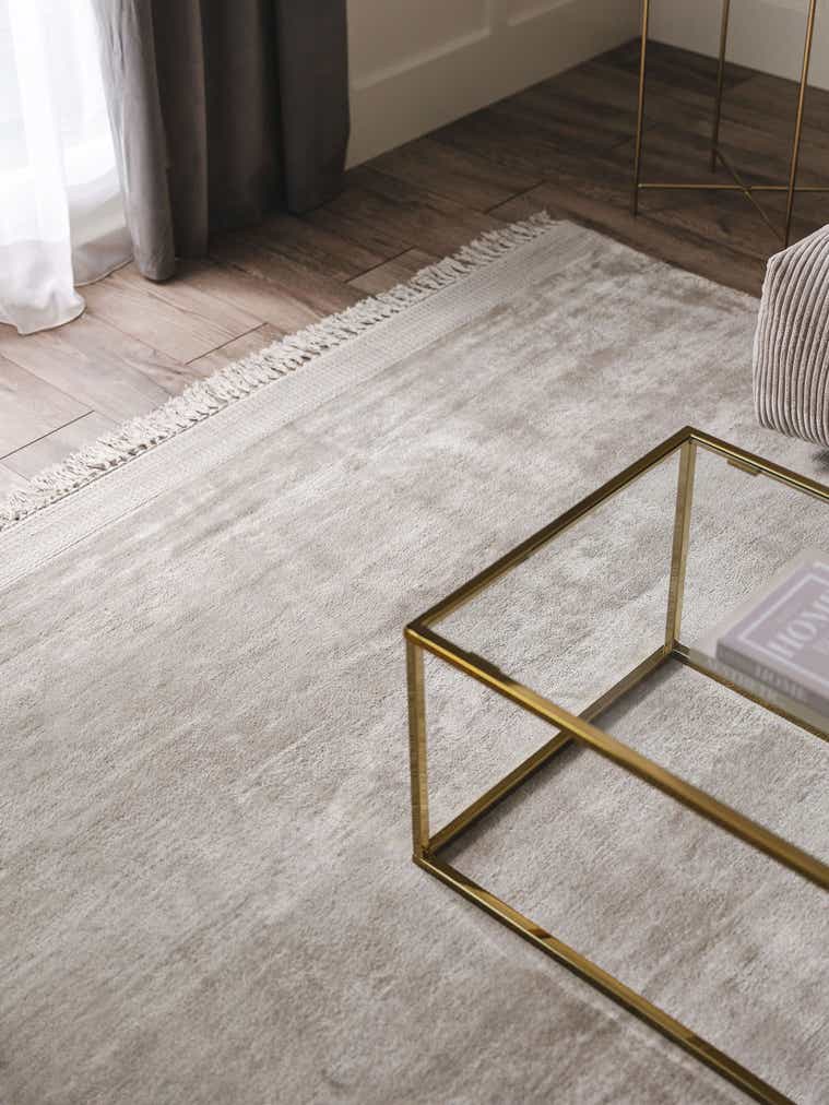 Rug made of 100% Viscose in Grey with a 11 - 20 mm high pile by benuta Finest