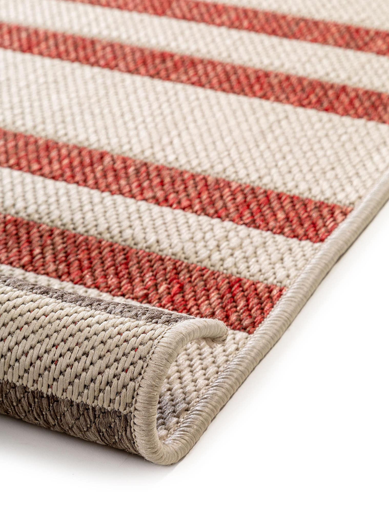 Teppich aus 100% Polypropylen in Beige mit bis 5 mm hohem Flor von benuta Nest