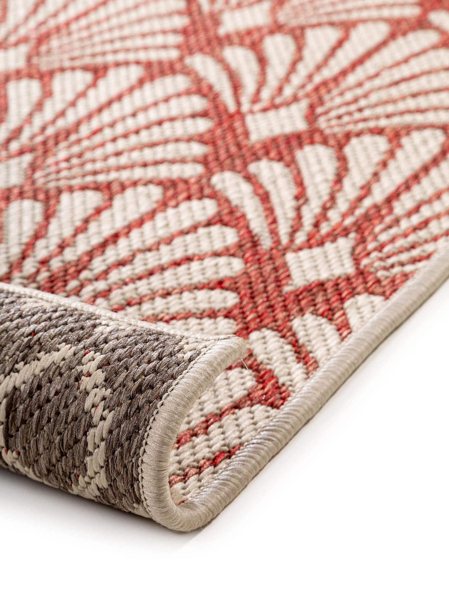 Teppich aus 100% Polypropylen in Beige mit bis 5 mm hohem Flor von benuta Nest