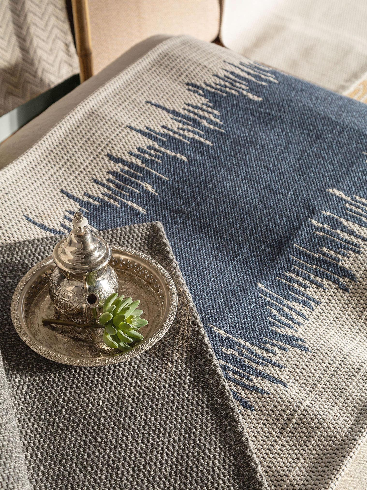 Teppich aus 100% Baumwolle in Grau mit bis 5 mm hohem Flor von benuta Nest