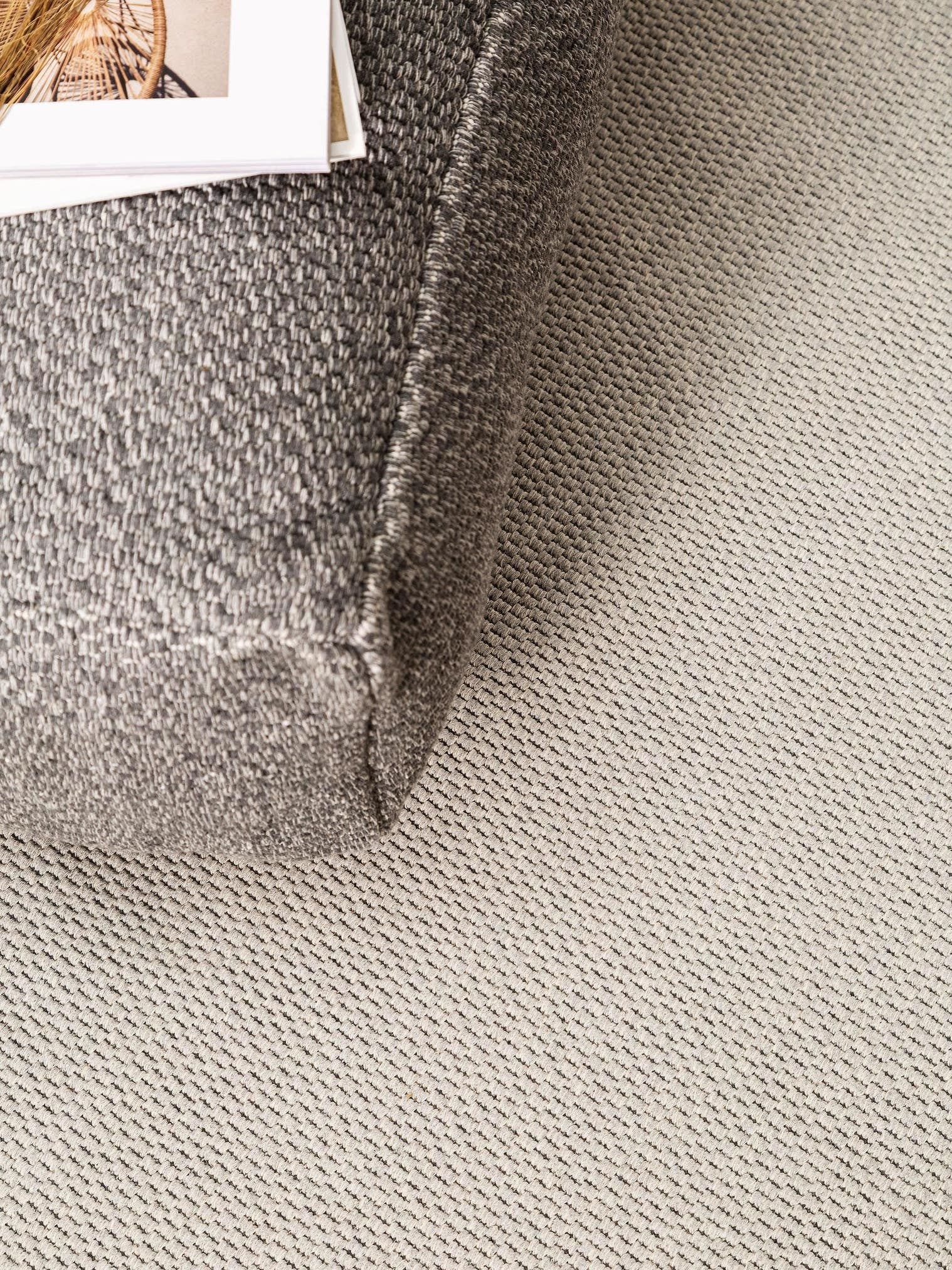 Teppich aus 100% Baumwolle in Grau mit bis 5 mm hohem Flor von benuta Nest